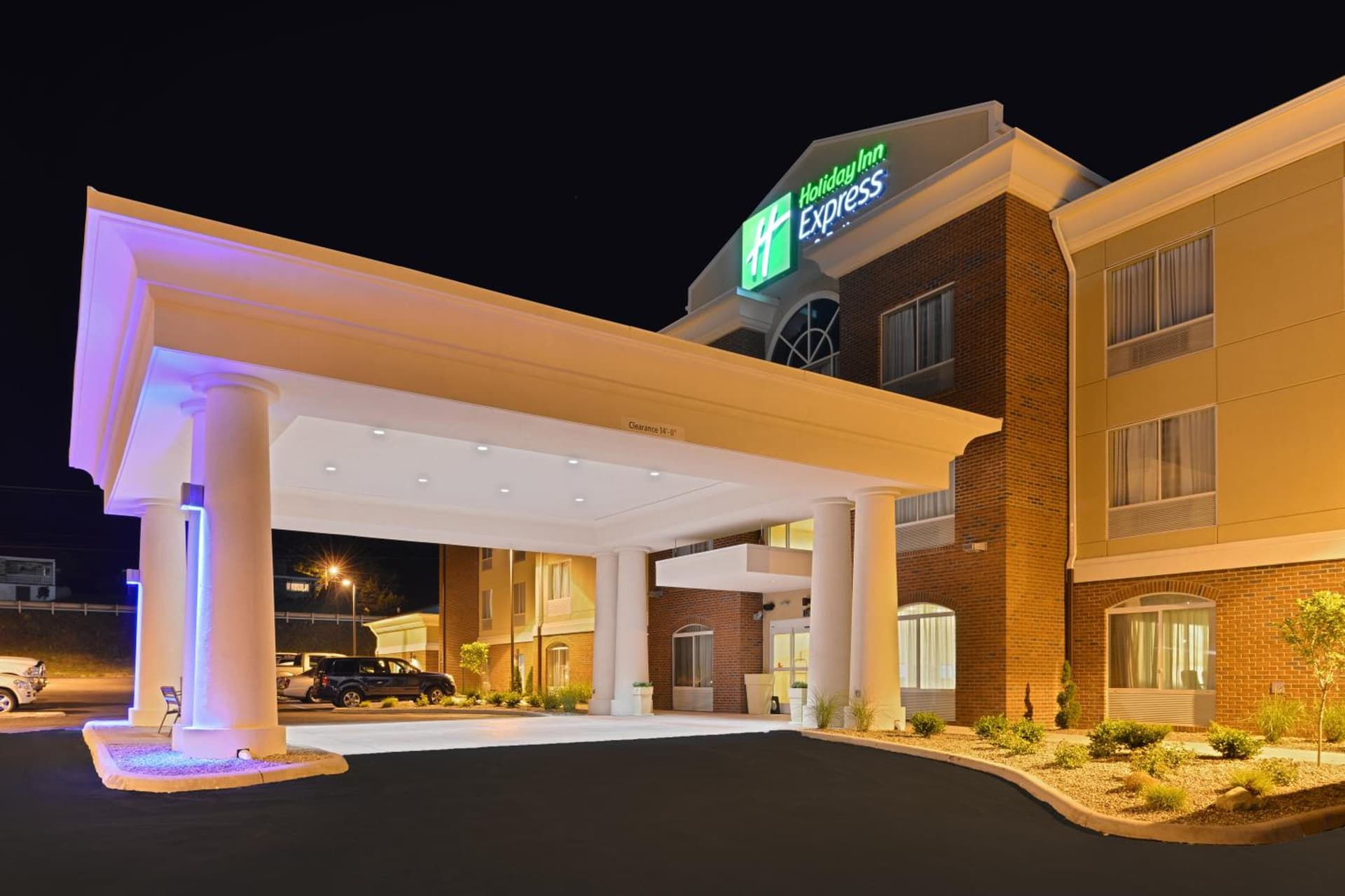 Holiday Inn Express & Suites Ironton by IHG gallery photo in Ironton, OH — image 69
