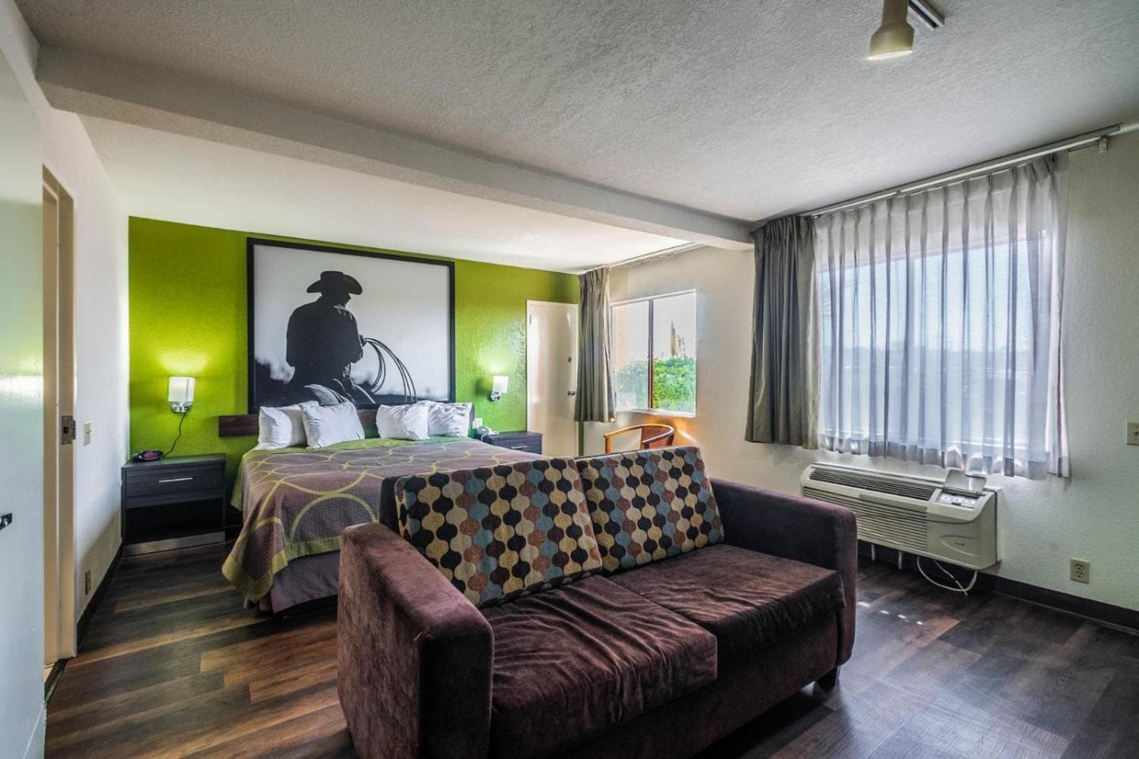 Super 8 by Wyndham El Paso Airport gallery photo in El Paso, TX — image 38