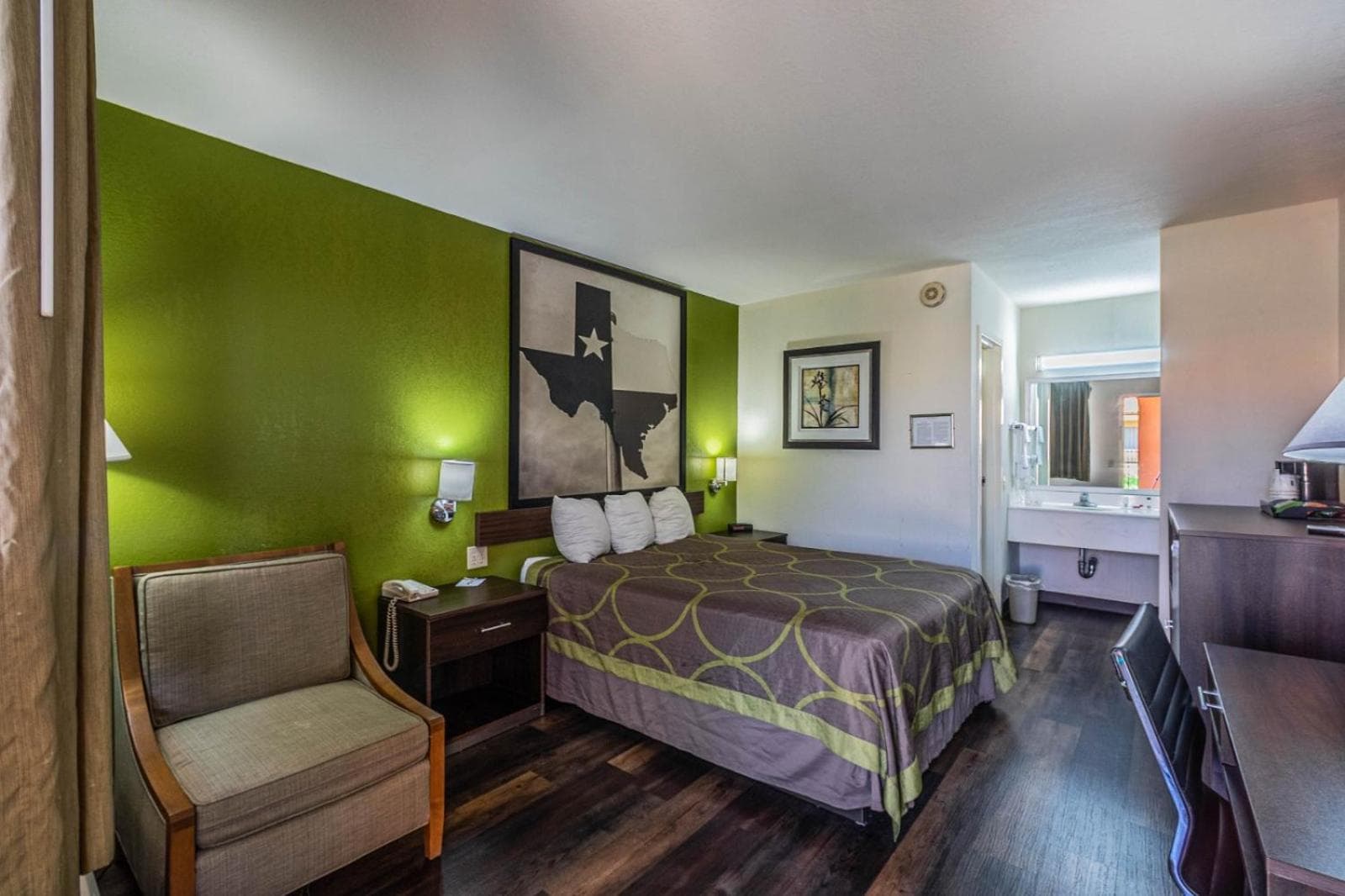 Super 8 by Wyndham El Paso Airport gallery photo in El Paso, TX — image 20