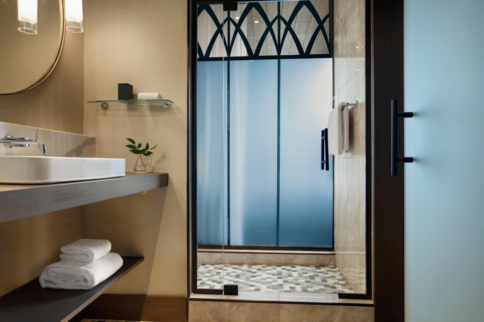 Kimpton Hotel Arras by IHG property views in Asheville, NC — gallery photo 3