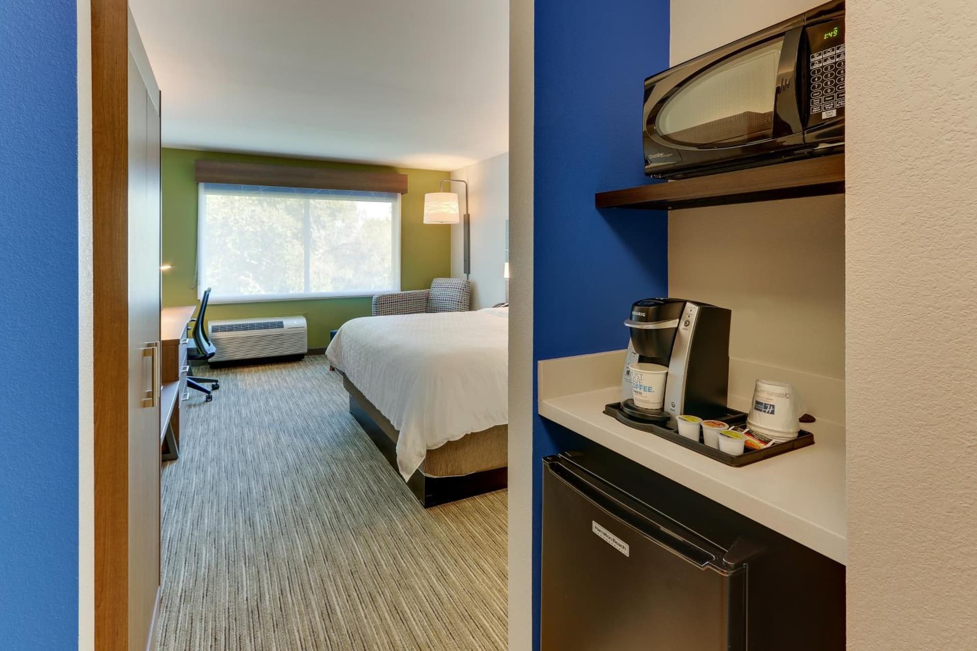 Holiday Inn Express & Suites - Roanoke – Civic Center gallery photo in Roanoke, VA — image 87
