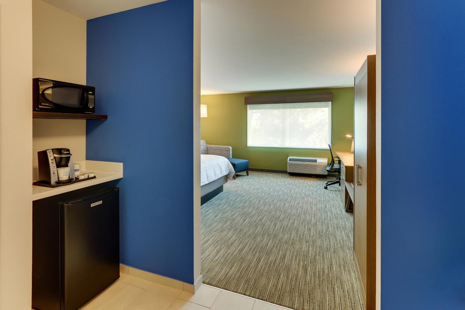 Holiday Inn Express & Suites - Roanoke – Civic Center gallery photo in Roanoke, VA — image 30