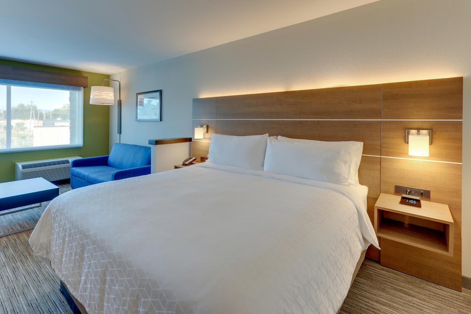 Holiday Inn Express & Suites - Roanoke – Civic Center gallery photo in Roanoke, VA — image 36