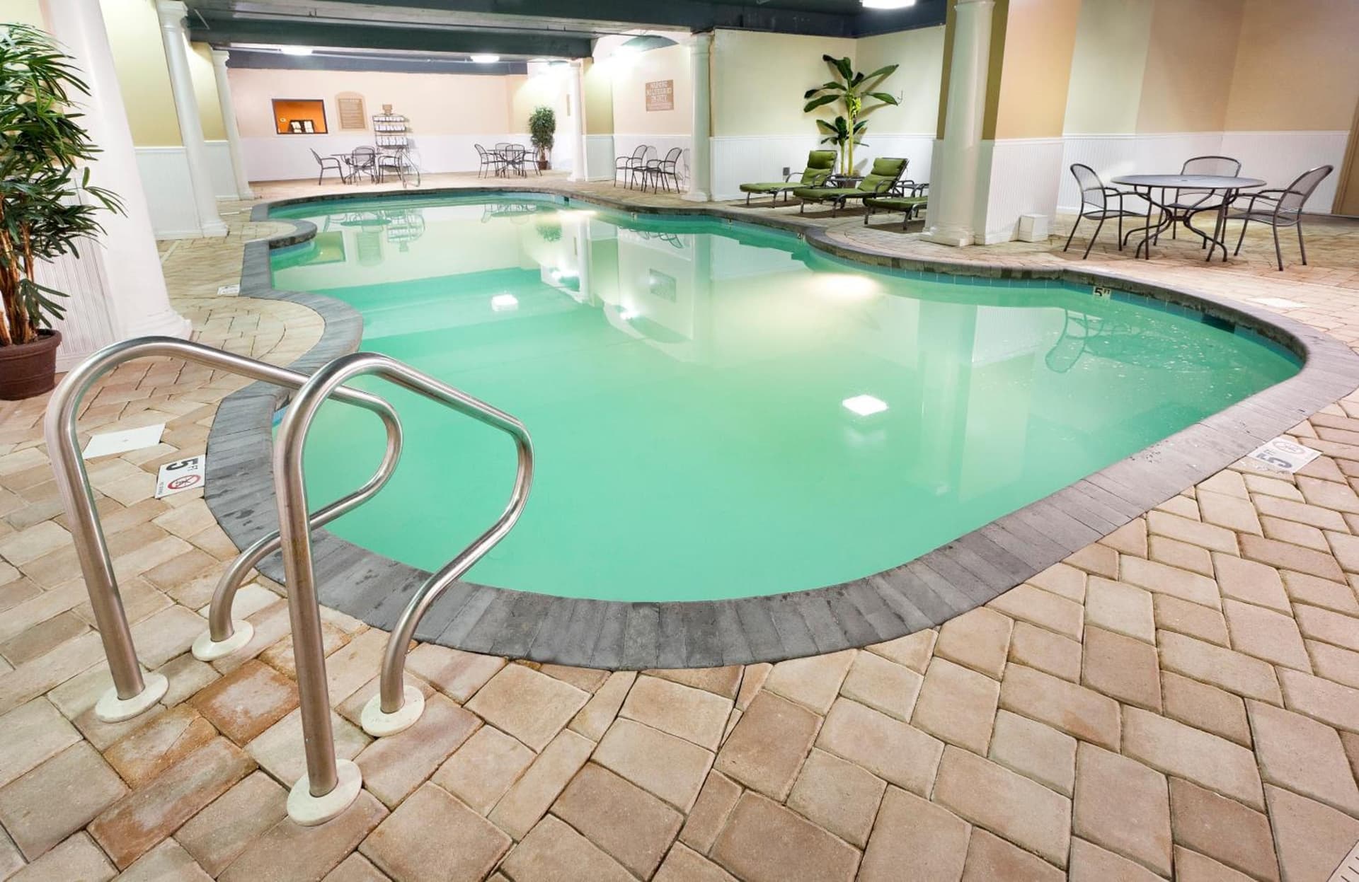 Country Inn & Suites by Radisson, Virginia Beach Oceanfront gallery photo in Virginia Beach, VA — image 13