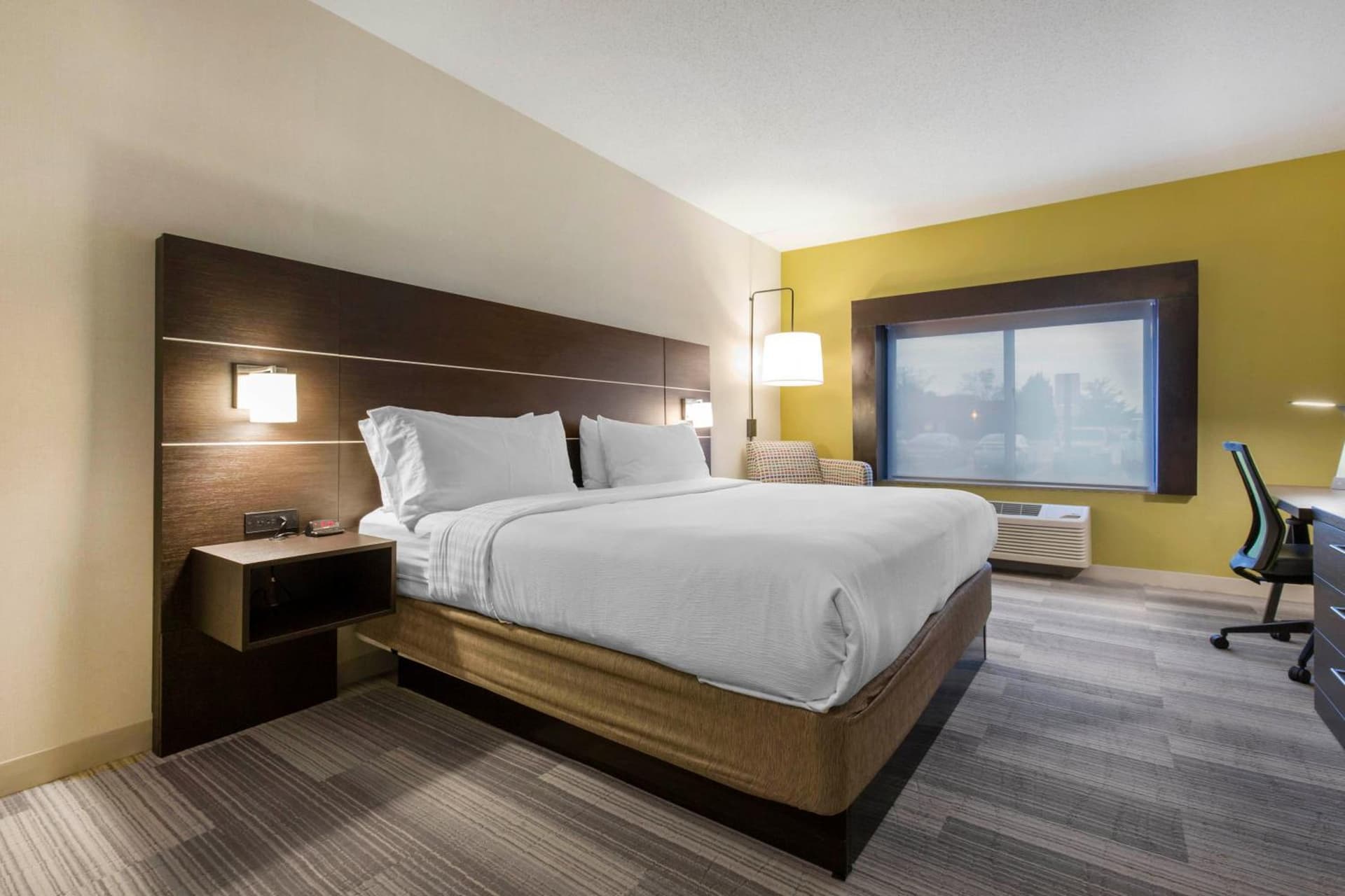 Holiday Inn Express & Suites Chicago West - St Charles by IHG interior in Saint Charles, IL — gallery photo 2