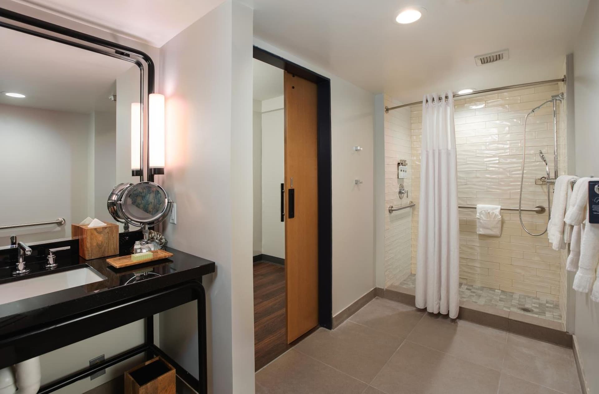 Hotel Mockingbird, Dallas, a Tribute Portfolio Hotel gallery photo in Dallas, TX — image 24