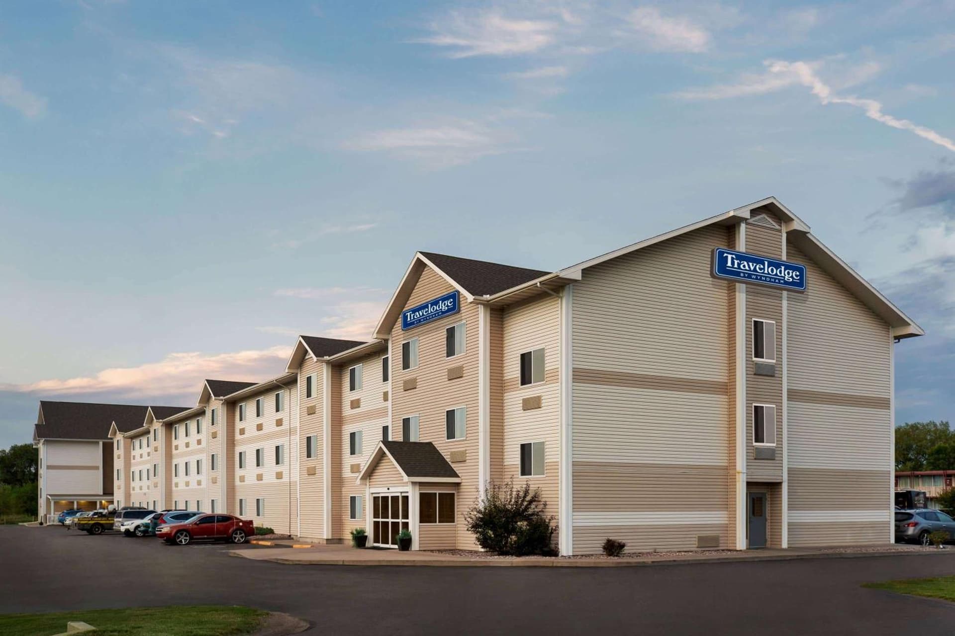 Travelodge by Wyndham North Platte featured exterior or lobby in North Platte, NE — similar hotel