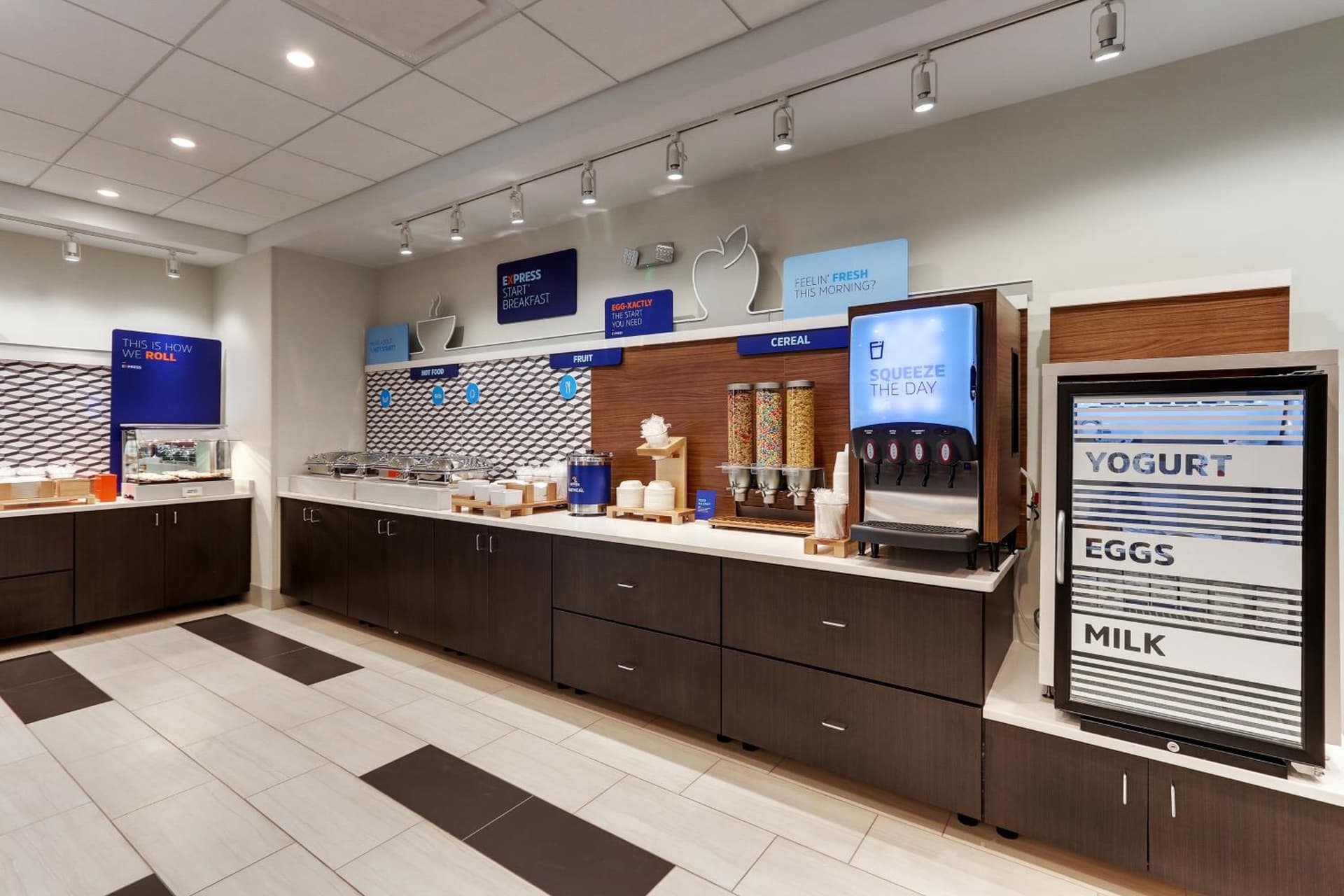 Holiday Inn Express & Suites - Roanoke – Civic Center gallery photo in Roanoke, VA — image 14