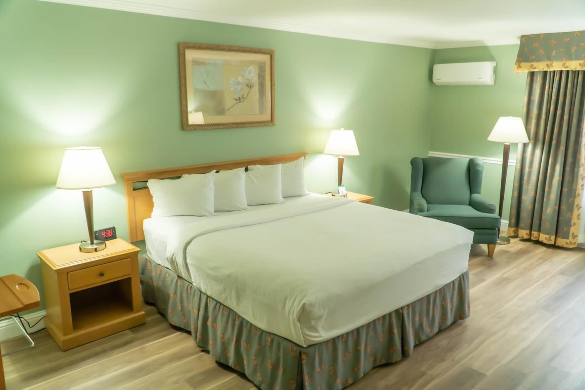 Hotel Piccadilly gallery photo in Fresno, CA — image 17