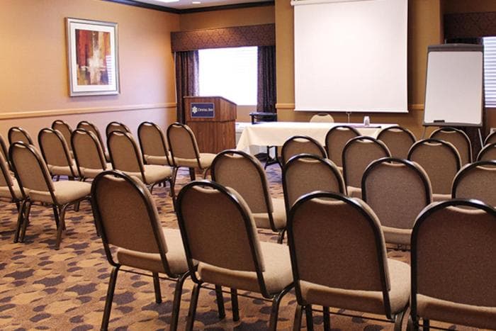 Crystal Inn Hotel & Suites - Midvalley gallery photo in Murray, UT — image 4