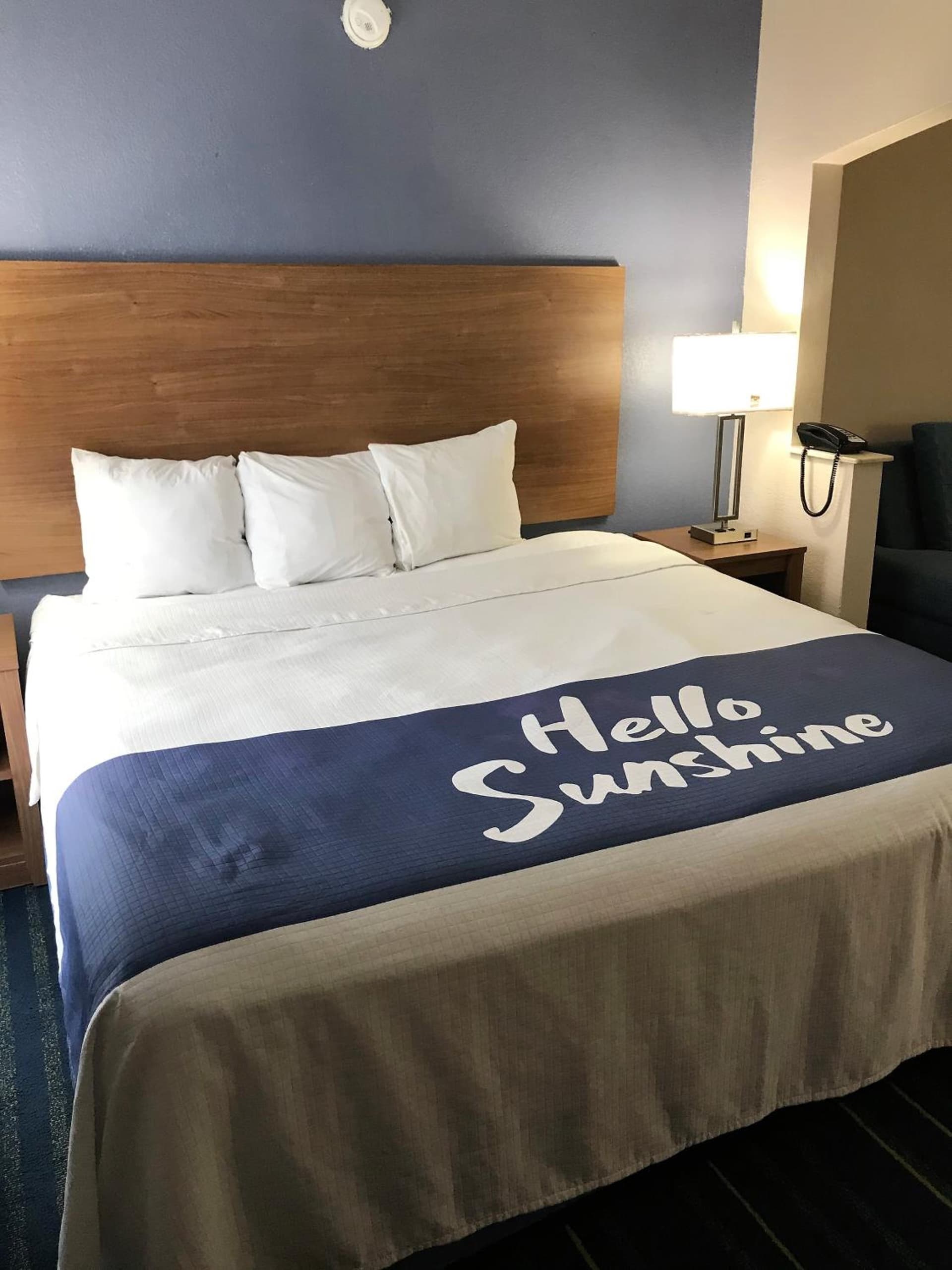 Days Inn by Wyndham Panama City gallery photo in Panama City, FL — image 9