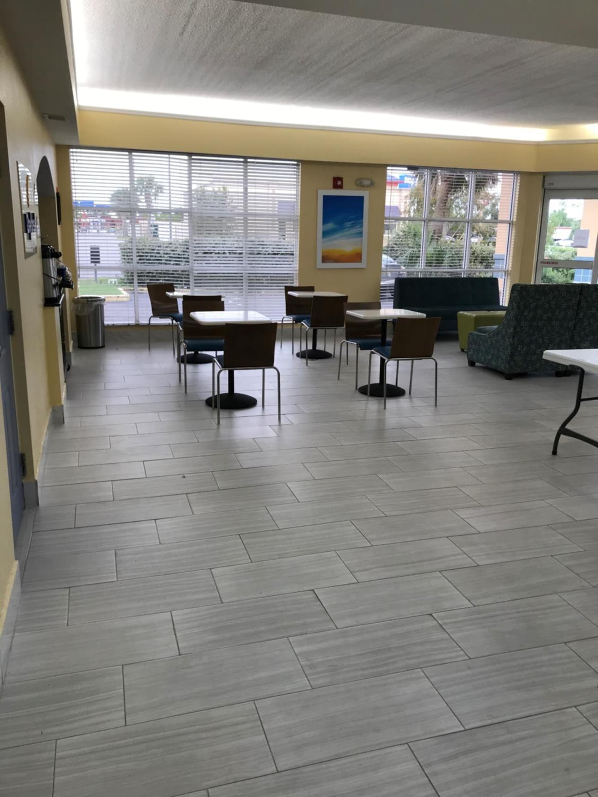 Days Inn by Wyndham Panama City gallery photo in Panama City, FL — image 37