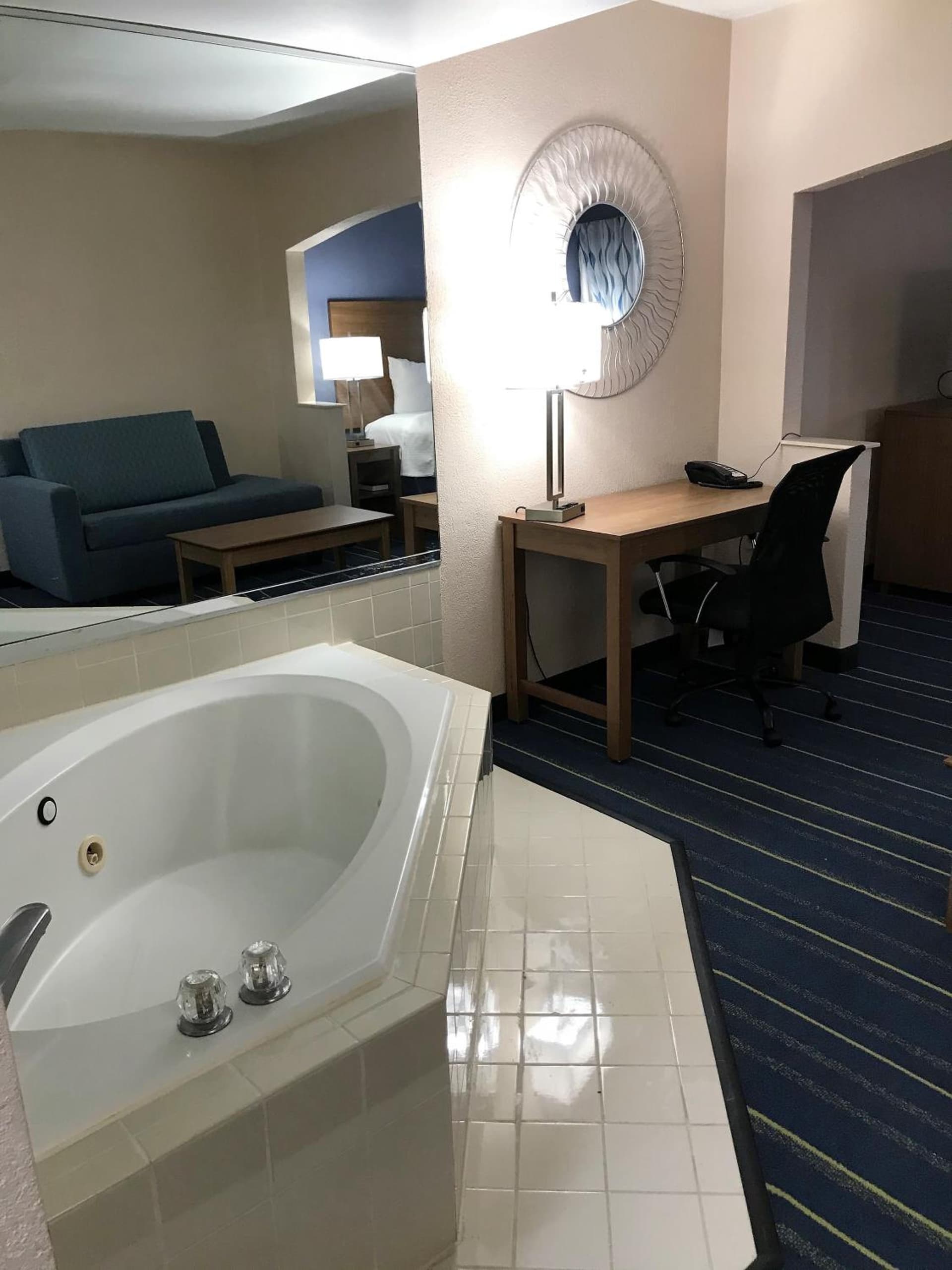 Days Inn by Wyndham Panama City gallery photo in Panama City, FL — image 14
