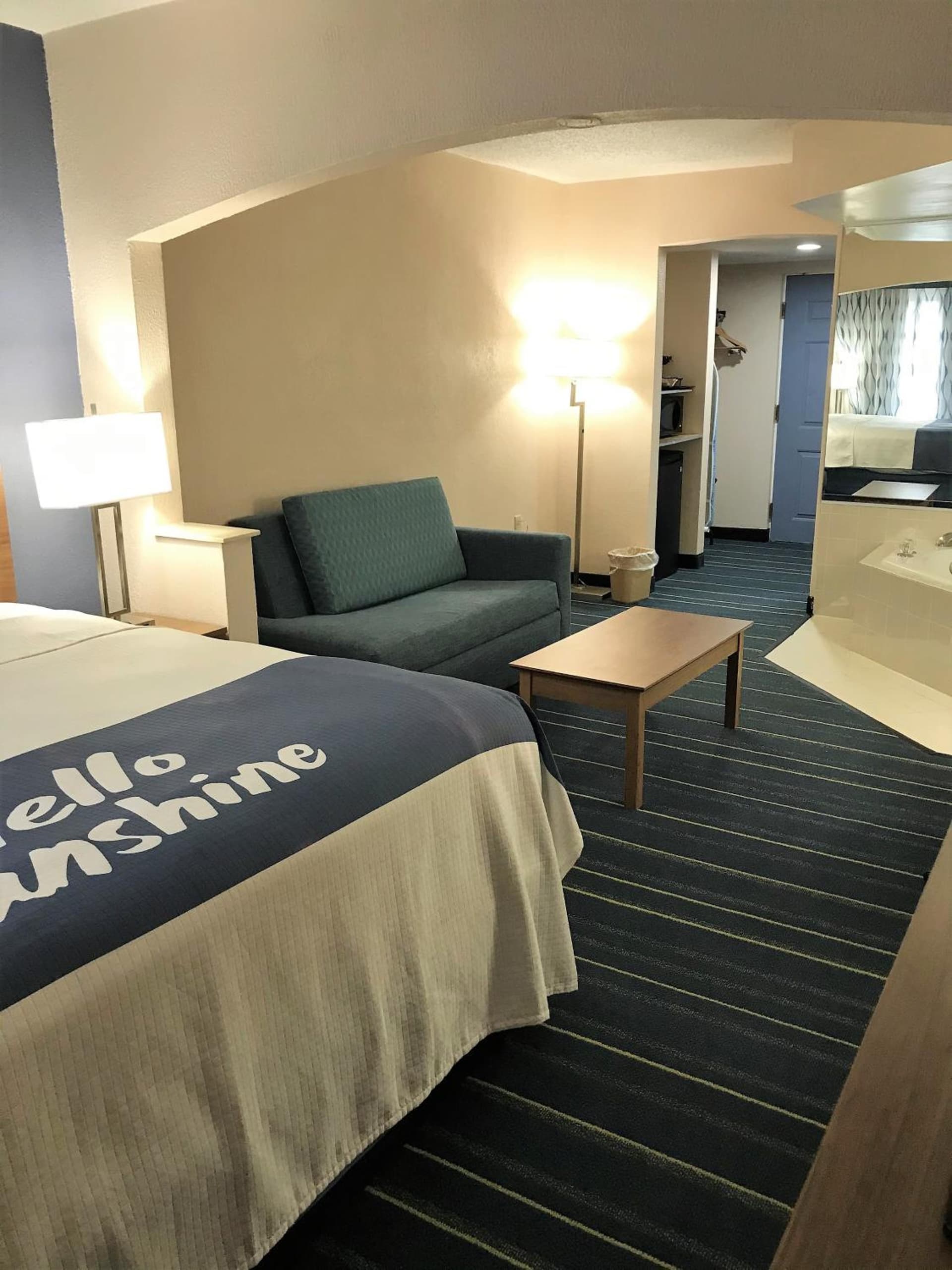 Days Inn by Wyndham Panama City gallery photo in Panama City, FL — image 29