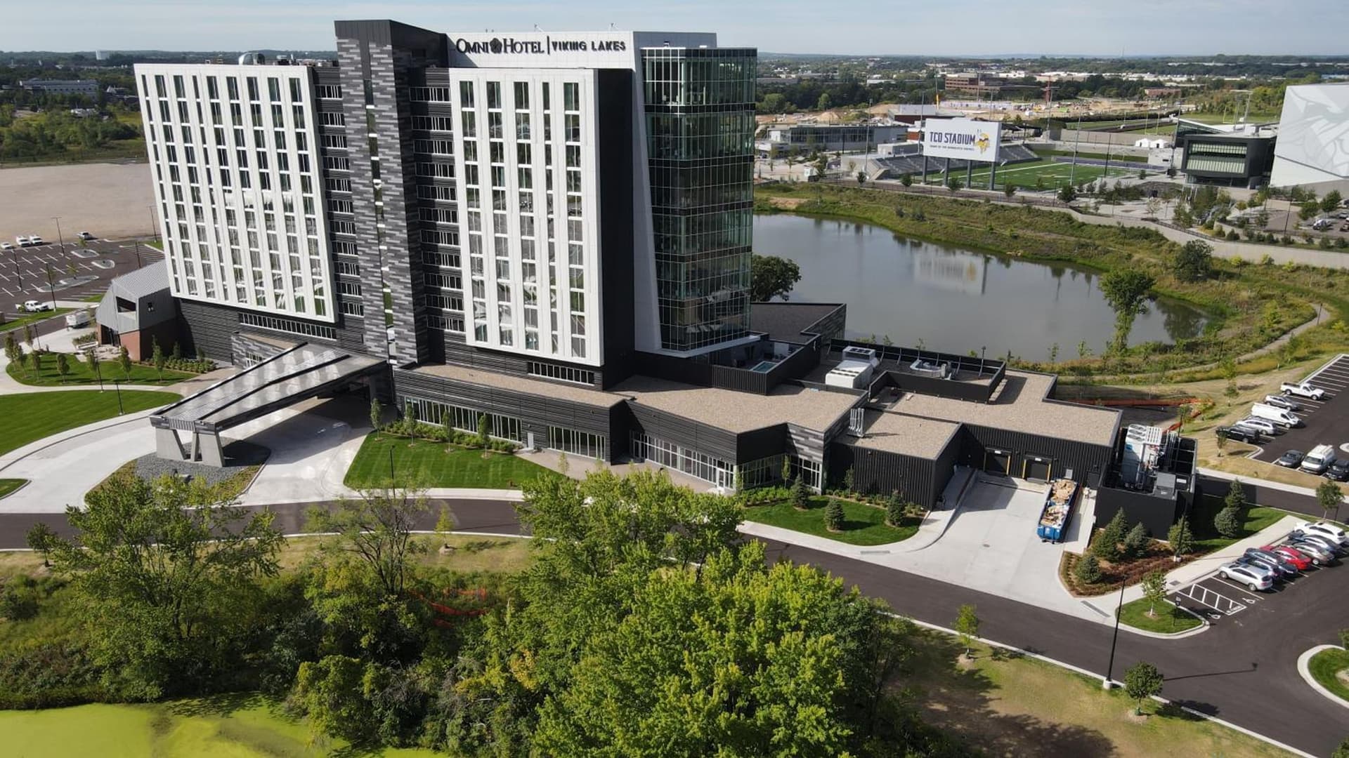 Omni Viking Lakes gallery photo in Eagan, MN — image 91