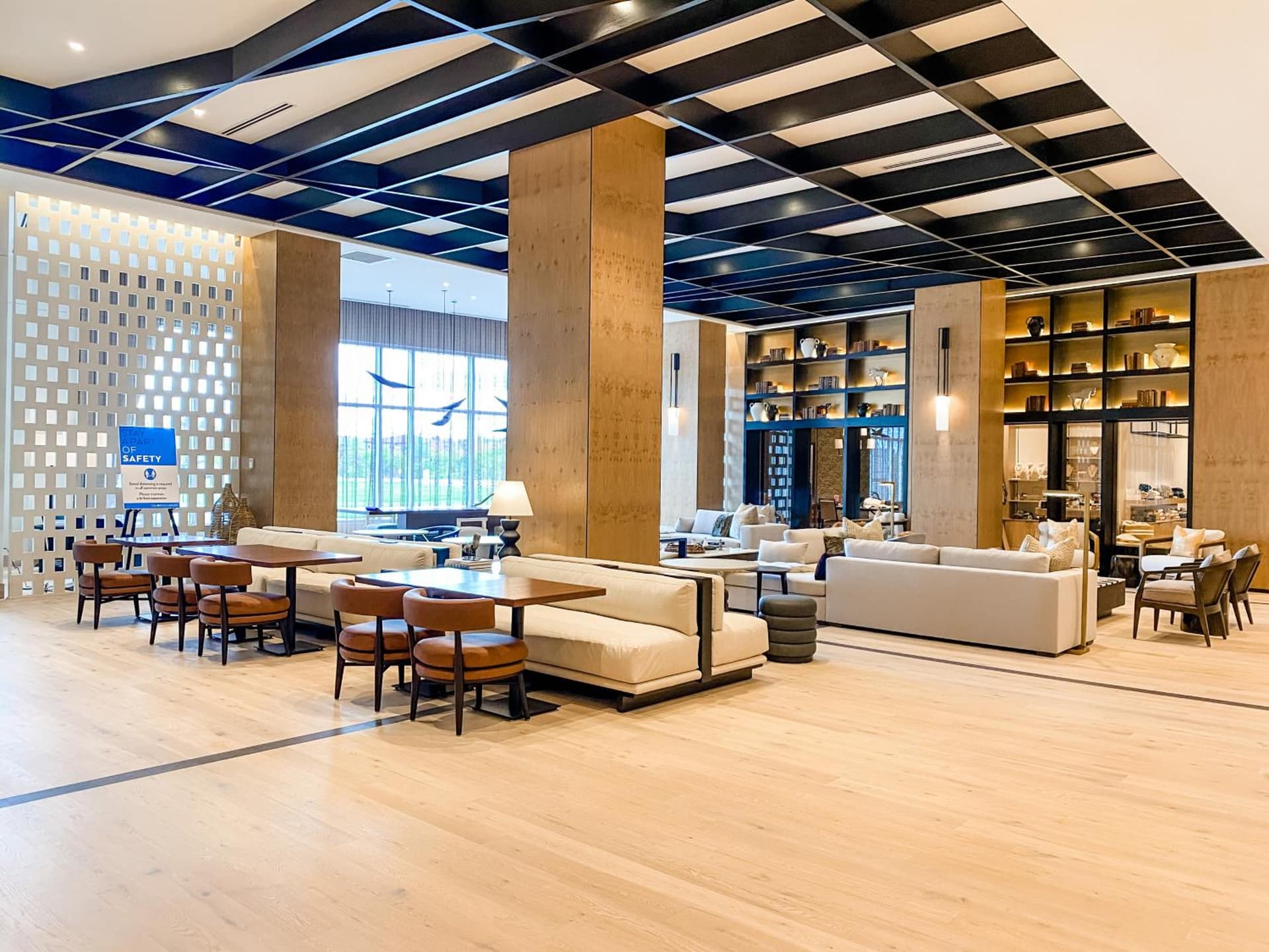 Omni Viking Lakes gallery photo in Eagan, MN — image 67