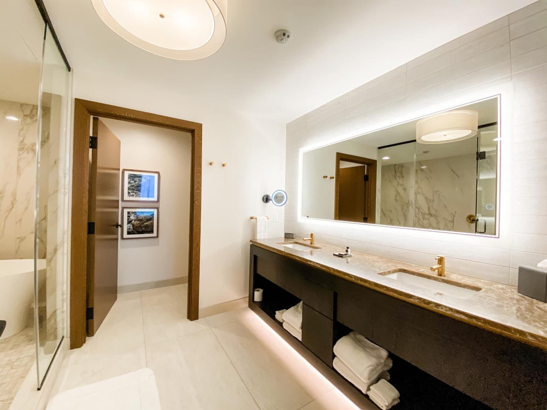Omni Viking Lakes gallery photo in Eagan, MN — image 13