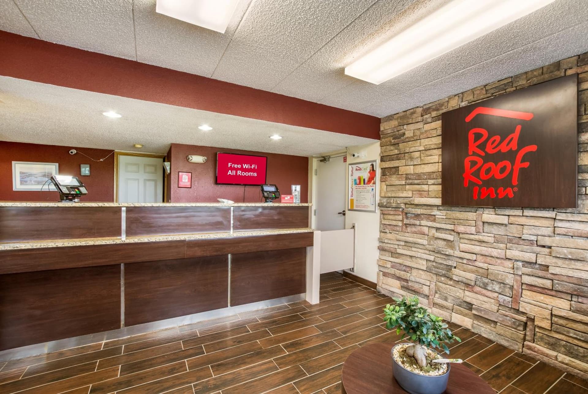 Red Roof Inn Saginaw – Frankenmuth gallery photo in Saginaw, MI — image 5