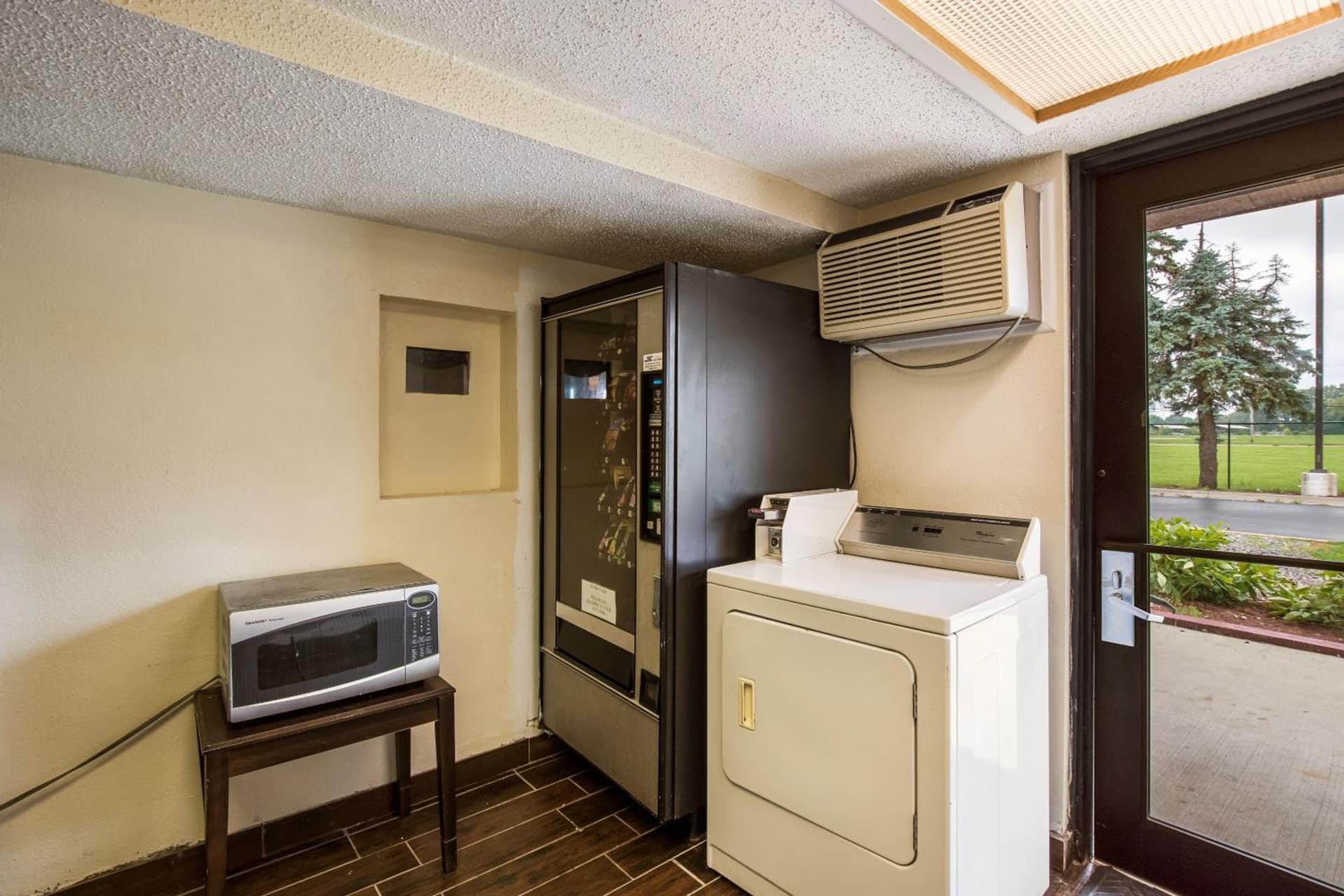 Red Roof Inn Saginaw – Frankenmuth gallery photo in Saginaw, MI — image 28