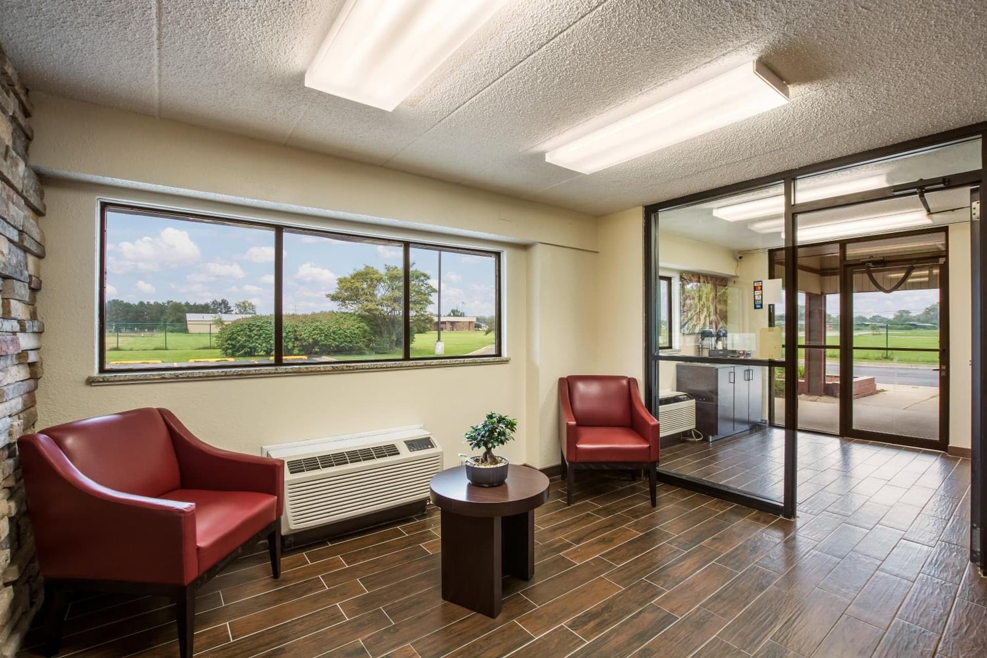 Red Roof Inn Saginaw – Frankenmuth gallery photo in Saginaw, MI — image 23