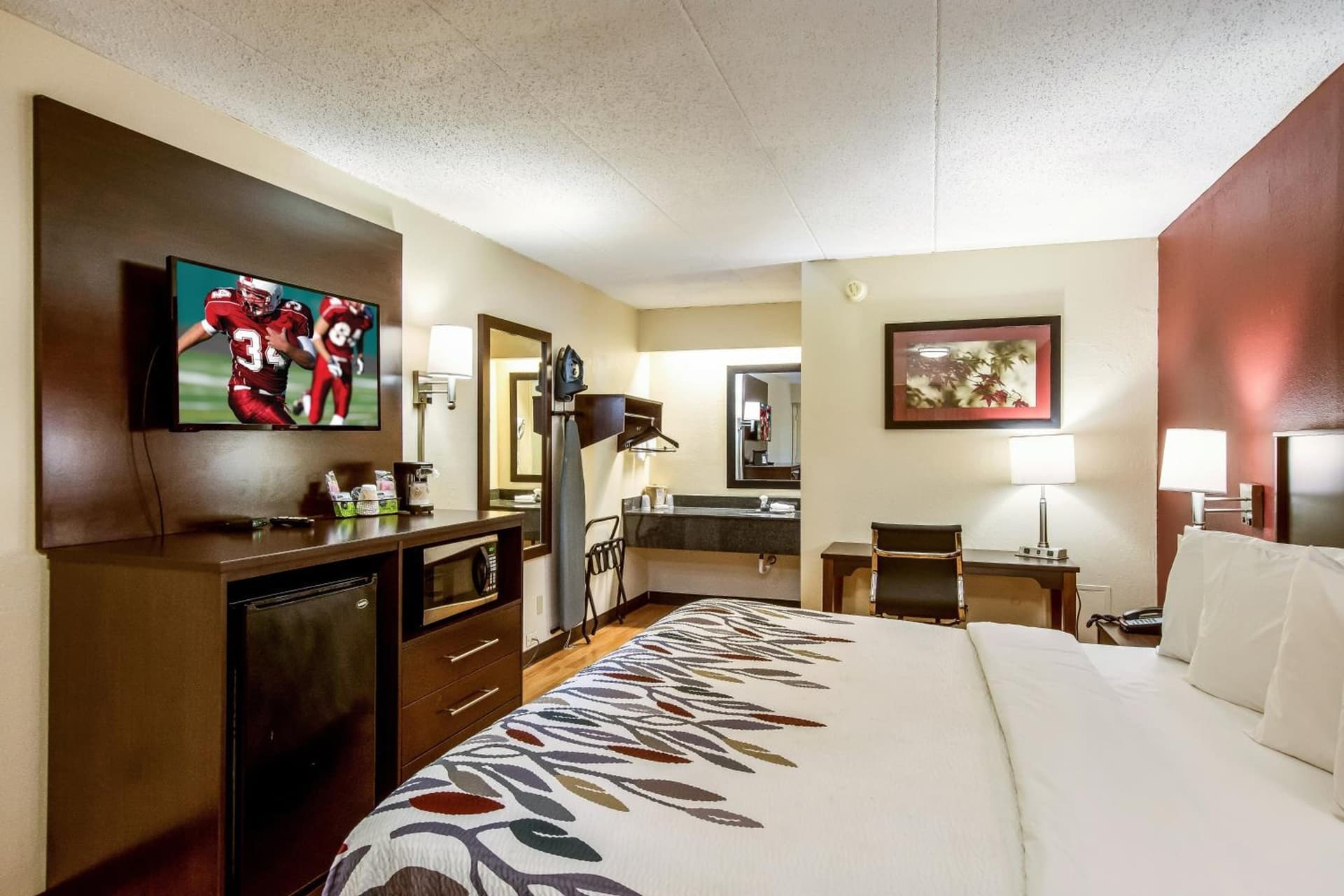 Red Roof Inn Saginaw – Frankenmuth gallery photo in Saginaw, MI — image 8