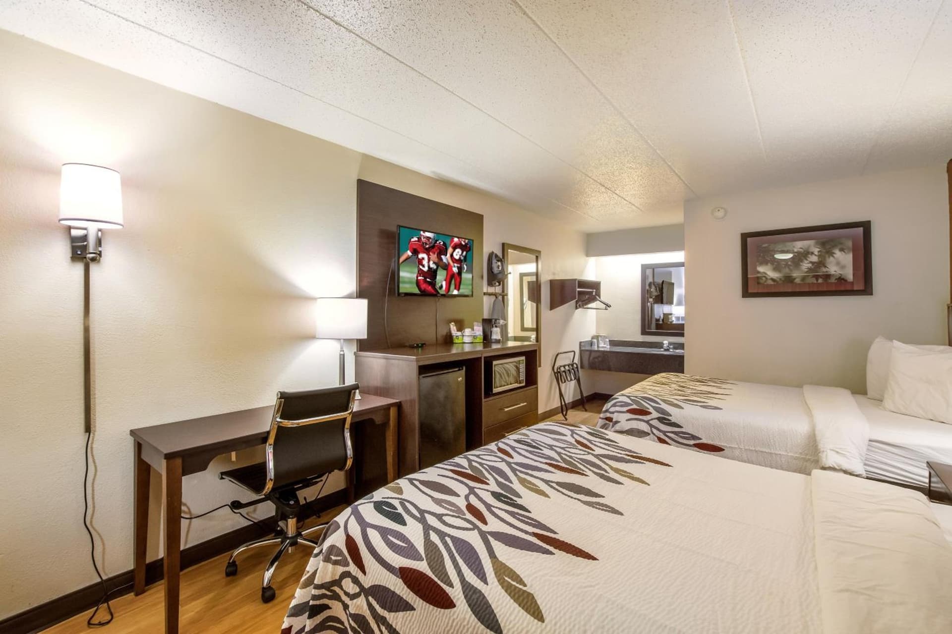 Red Roof Inn Saginaw – Frankenmuth gallery photo in Saginaw, MI — image 27