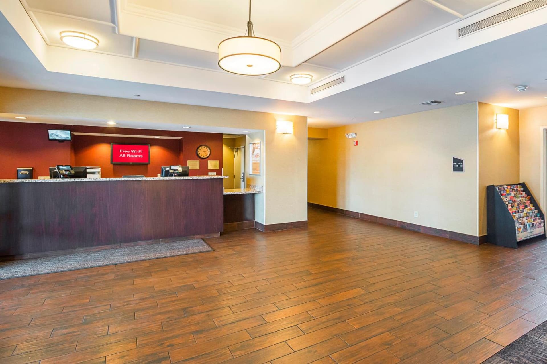 Red Roof Inn PLUS + Phoenix West gallery photo in Phoenix, AZ — image 17
