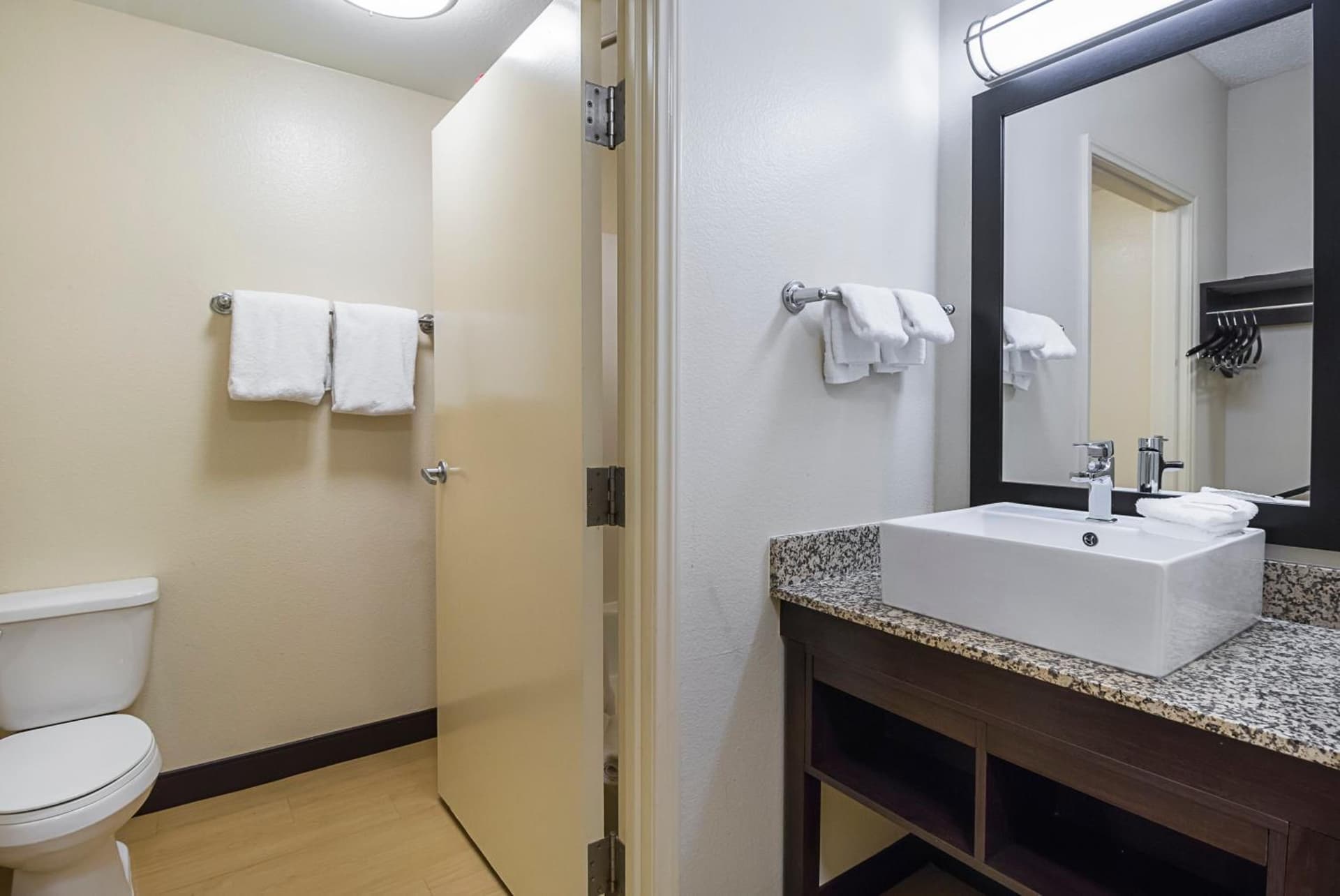 Red Roof Inn PLUS + Phoenix West gallery photo in Phoenix, AZ — image 32