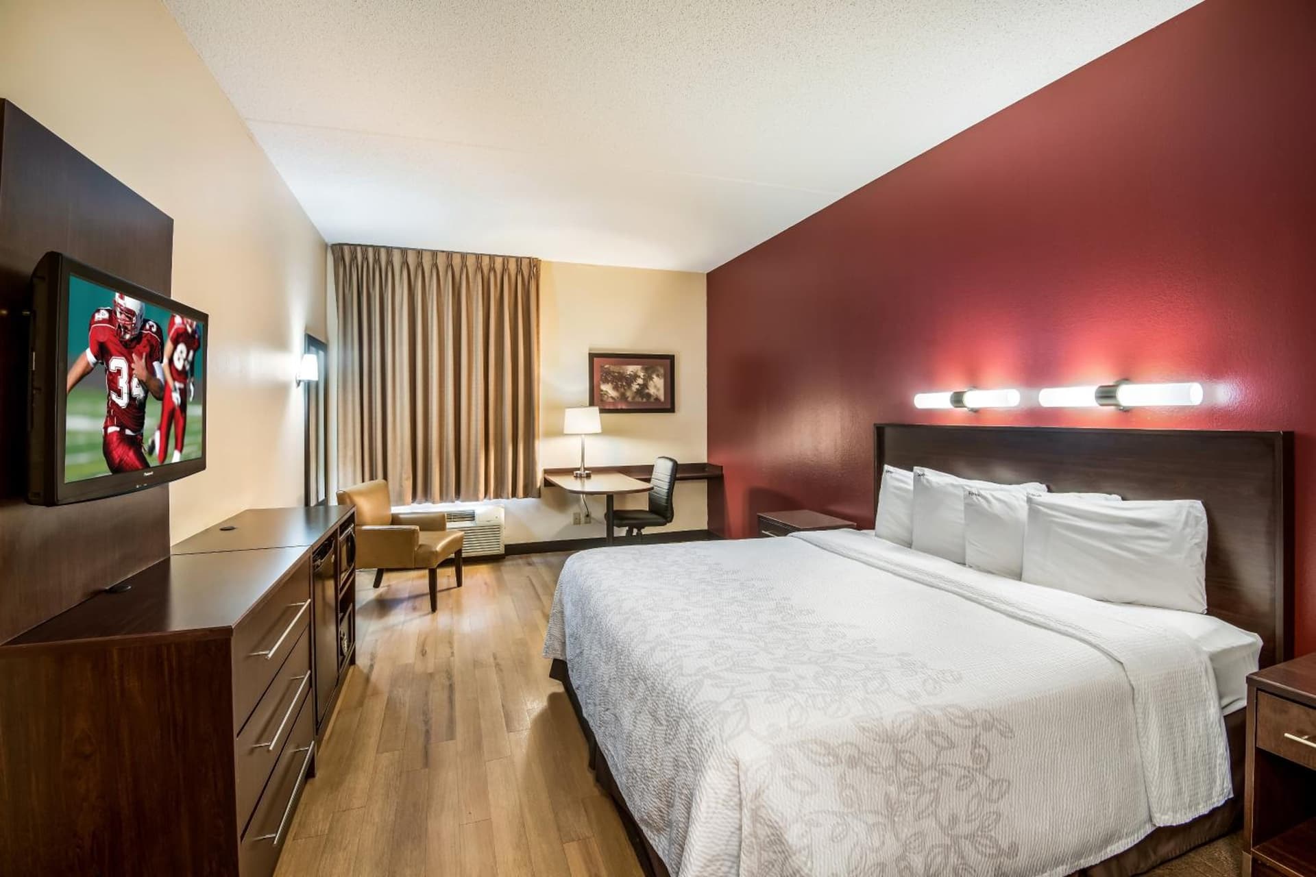 Red Roof Inn PLUS + Phoenix West gallery photo in Phoenix, AZ — image 12