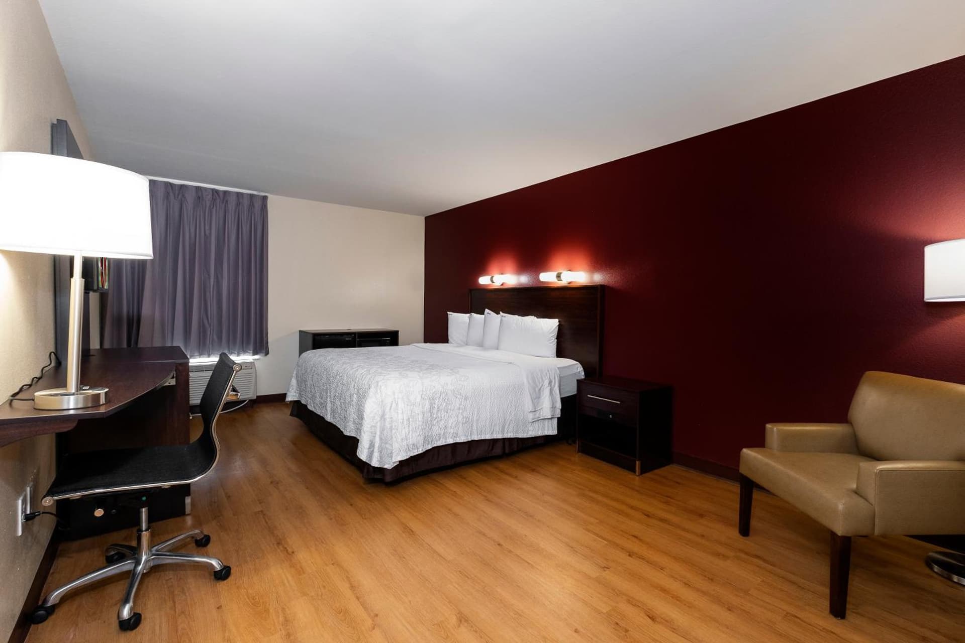 Red Roof Inn PLUS+ Tuscaloosa - University gallery photo in Tuscaloosa, AL — image 34