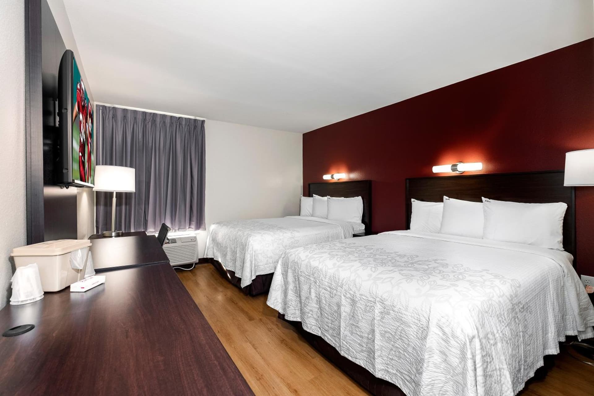 Red Roof Inn PLUS+ Tuscaloosa - University gallery photo in Tuscaloosa, AL — image 28