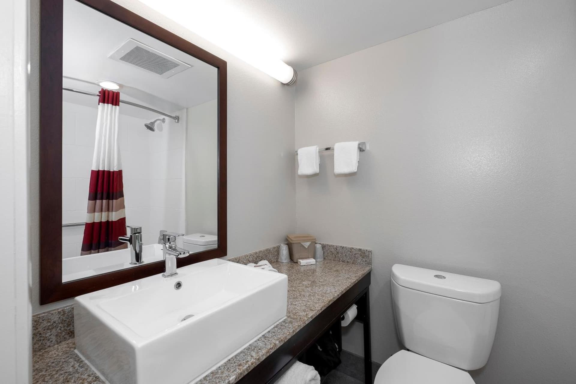 Red Roof Inn PLUS+ Tuscaloosa - University gallery photo in Tuscaloosa, AL — image 6