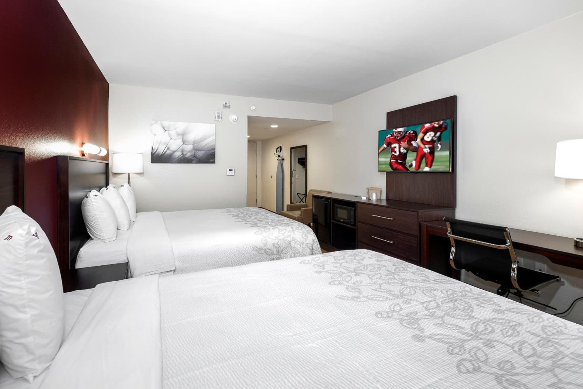 Red Roof Inn PLUS+ Tuscaloosa - University gallery photo in Tuscaloosa, AL — image 27