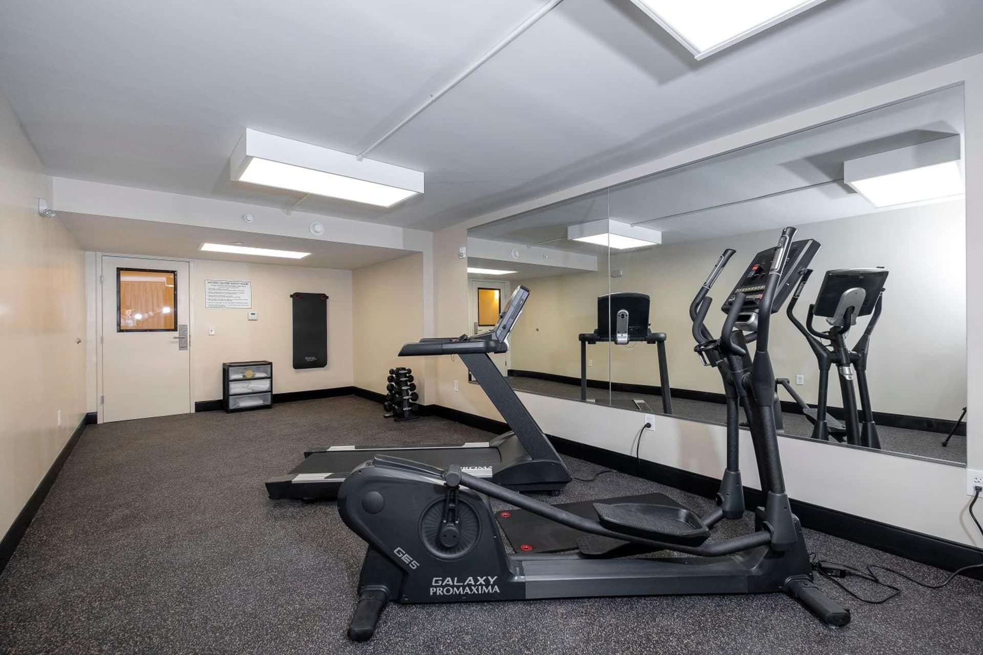 Red Roof Inn PLUS+ Tuscaloosa - University gallery photo in Tuscaloosa, AL — image 12