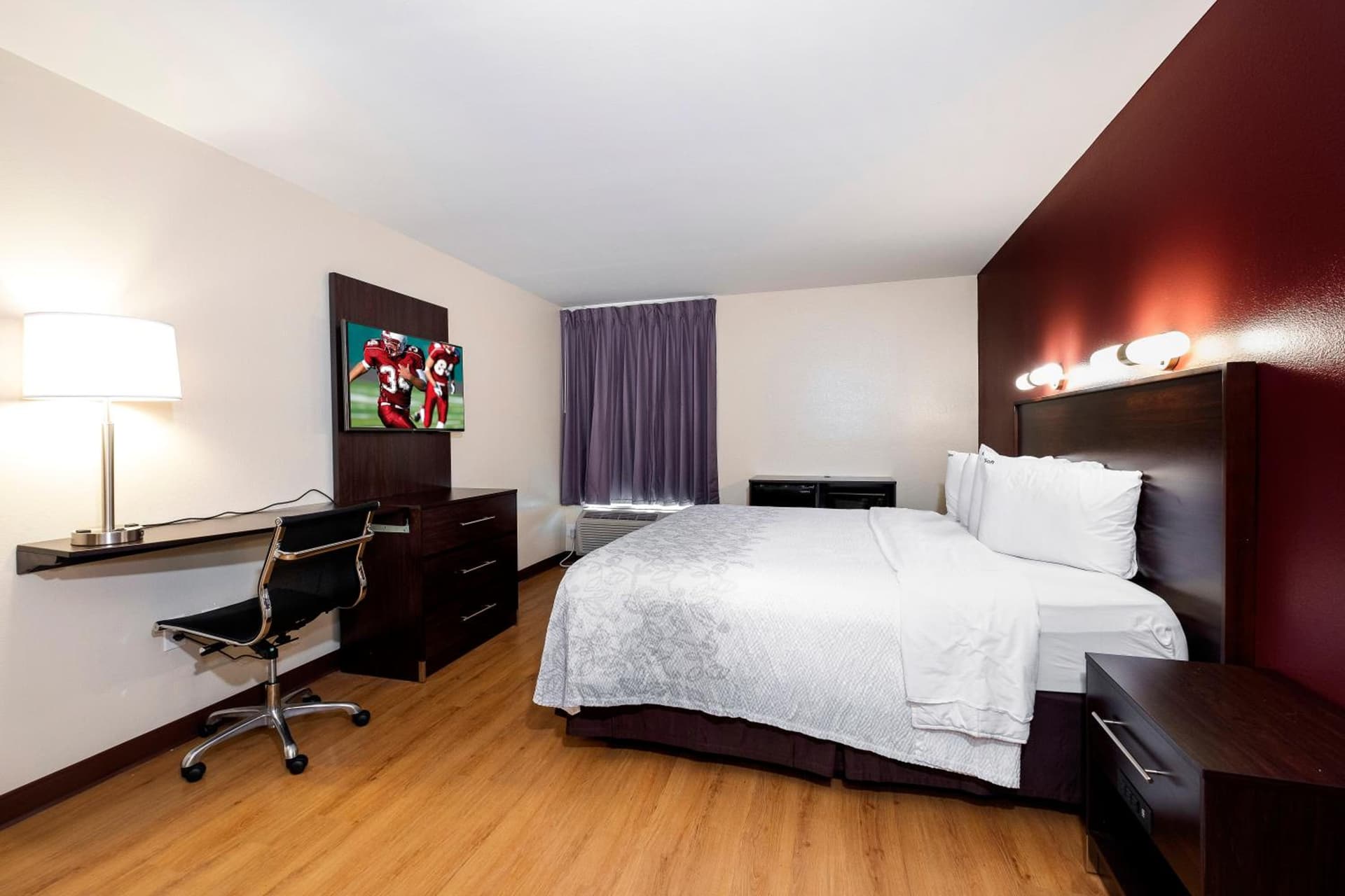 Red Roof Inn PLUS+ Tuscaloosa - University gallery photo in Tuscaloosa, AL — image 11