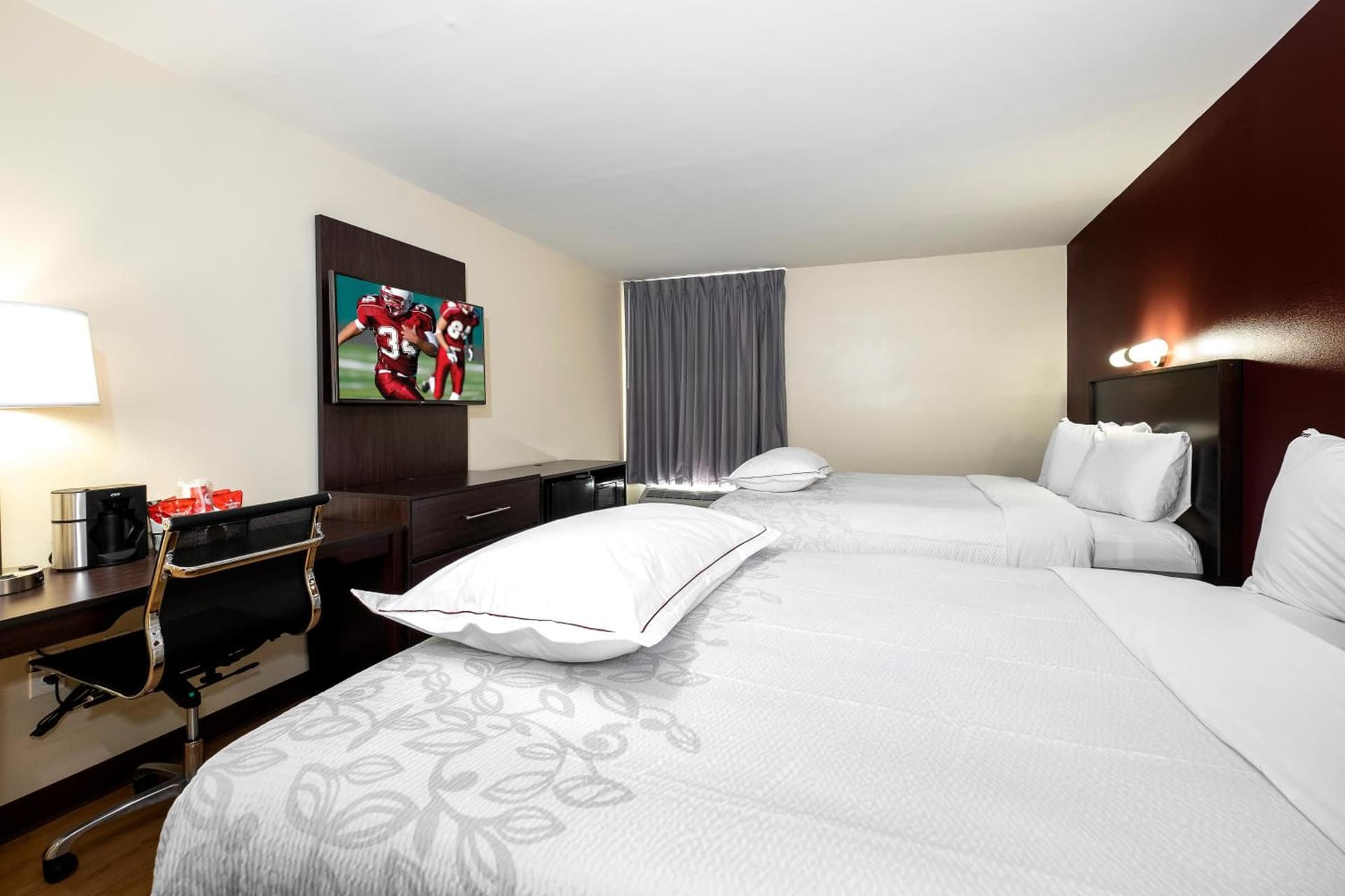 Red Roof Inn PLUS+ Tuscaloosa - University gallery photo in Tuscaloosa, AL — image 36