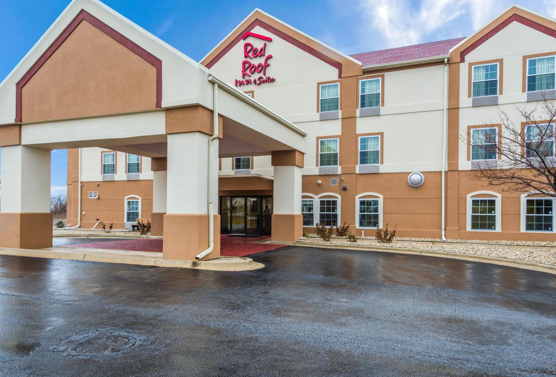 Econo Lodge Inn & Suites property views in Monee, IL — gallery photo 3
