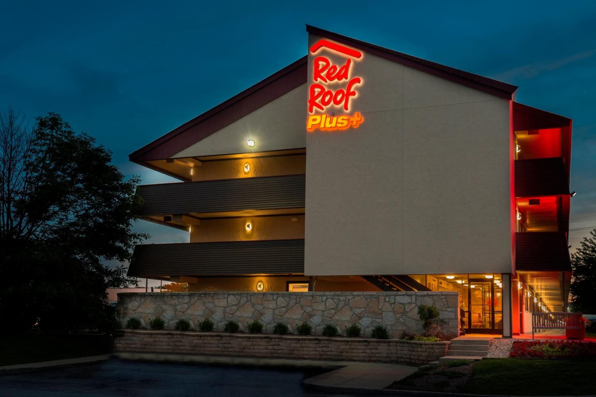 Red Roof Inn PLUS+ Chicago - Naperville gallery photo in Naperville, IL — image 23