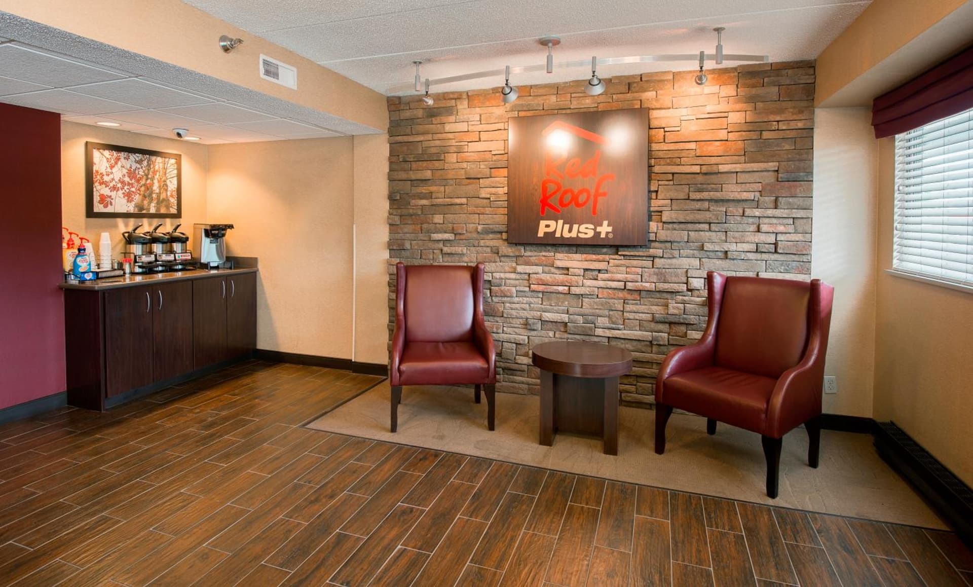 Red Roof Inn PLUS+ Chicago - Naperville gallery photo in Naperville, IL — image 26