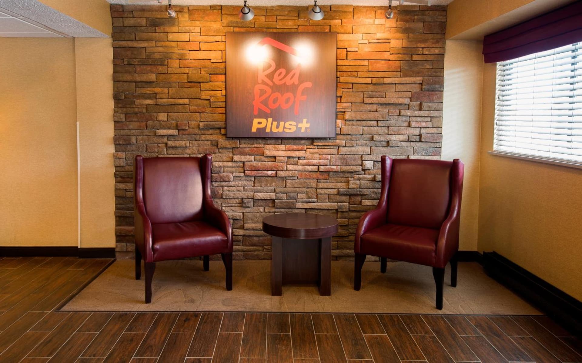 Red Roof Inn PLUS+ Chicago - Naperville gallery photo in Naperville, IL — image 21