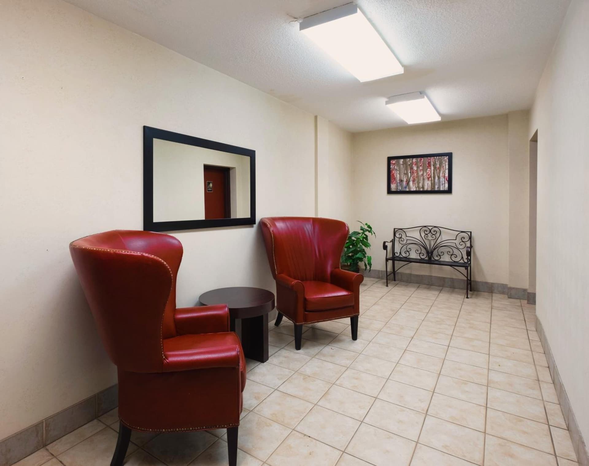 Red Roof Inn PLUS+ South Deerfield - Amherst gallery photo in South Deerfield, MA — image 27