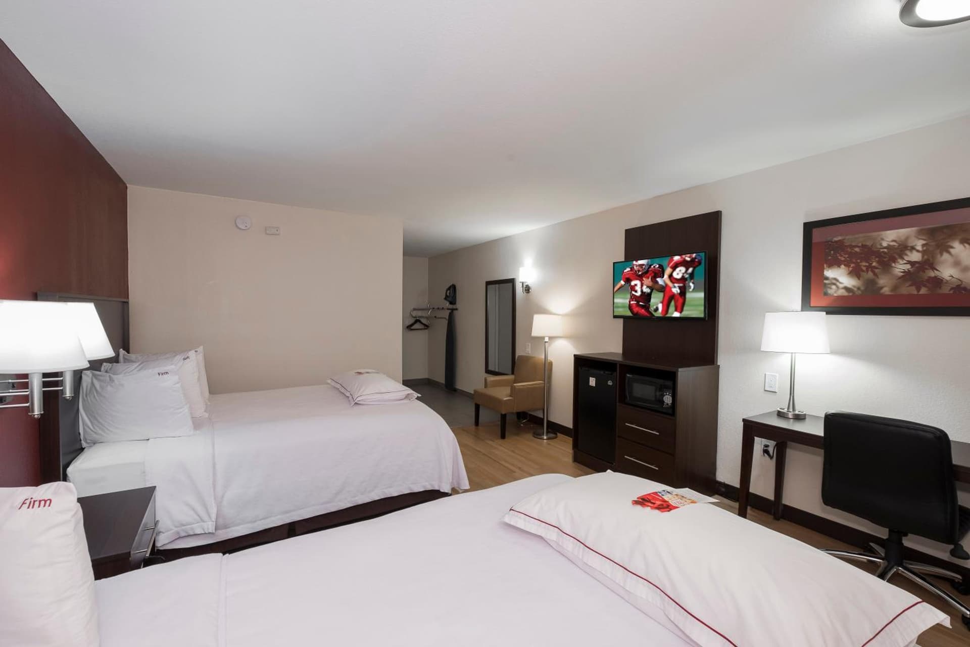 Red Roof Inn PLUS+ Poughkeepsie gallery photo in Poughkeepsie, NY — image 8