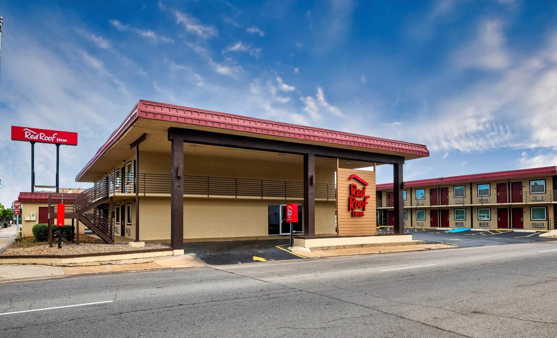 The Parker Lodge exterior or lobby in Fort Smith, AR — main listing photo