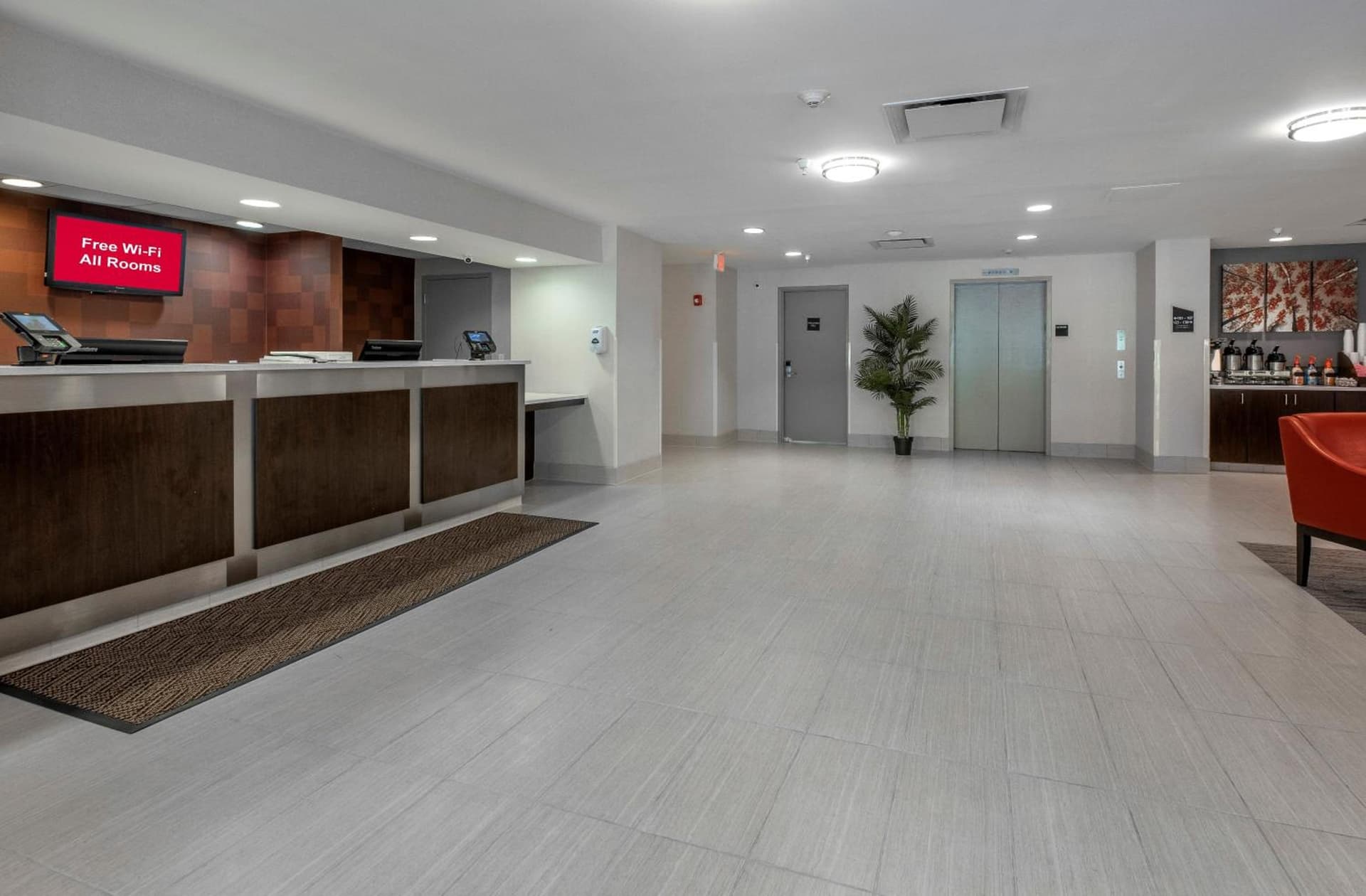 Red Roof Inn PLUS Boston - Mansfield - Foxboro gallery photo in Mansfield, MA — image 32