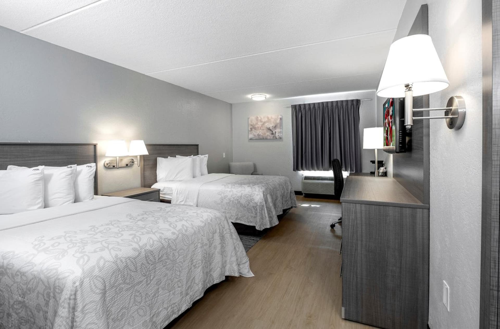 Red Roof Inn PLUS Boston - Mansfield - Foxboro gallery photo in Mansfield, MA — image 35
