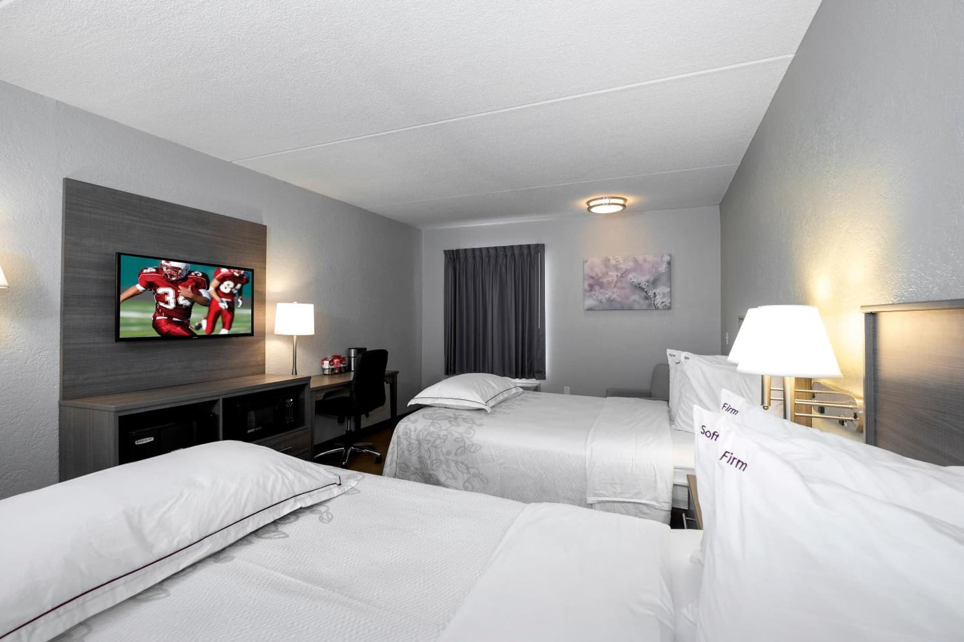 Red Roof Inn PLUS Boston - Mansfield - Foxboro gallery photo in Mansfield, MA — image 28