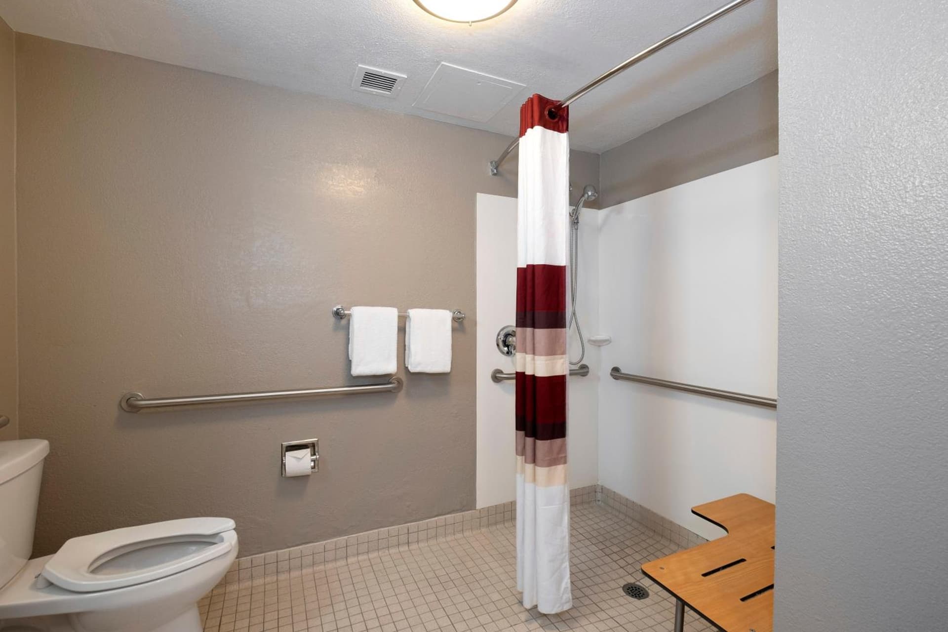 Red Roof Inn PLUS Boston - Mansfield - Foxboro gallery photo in Mansfield, MA — image 27