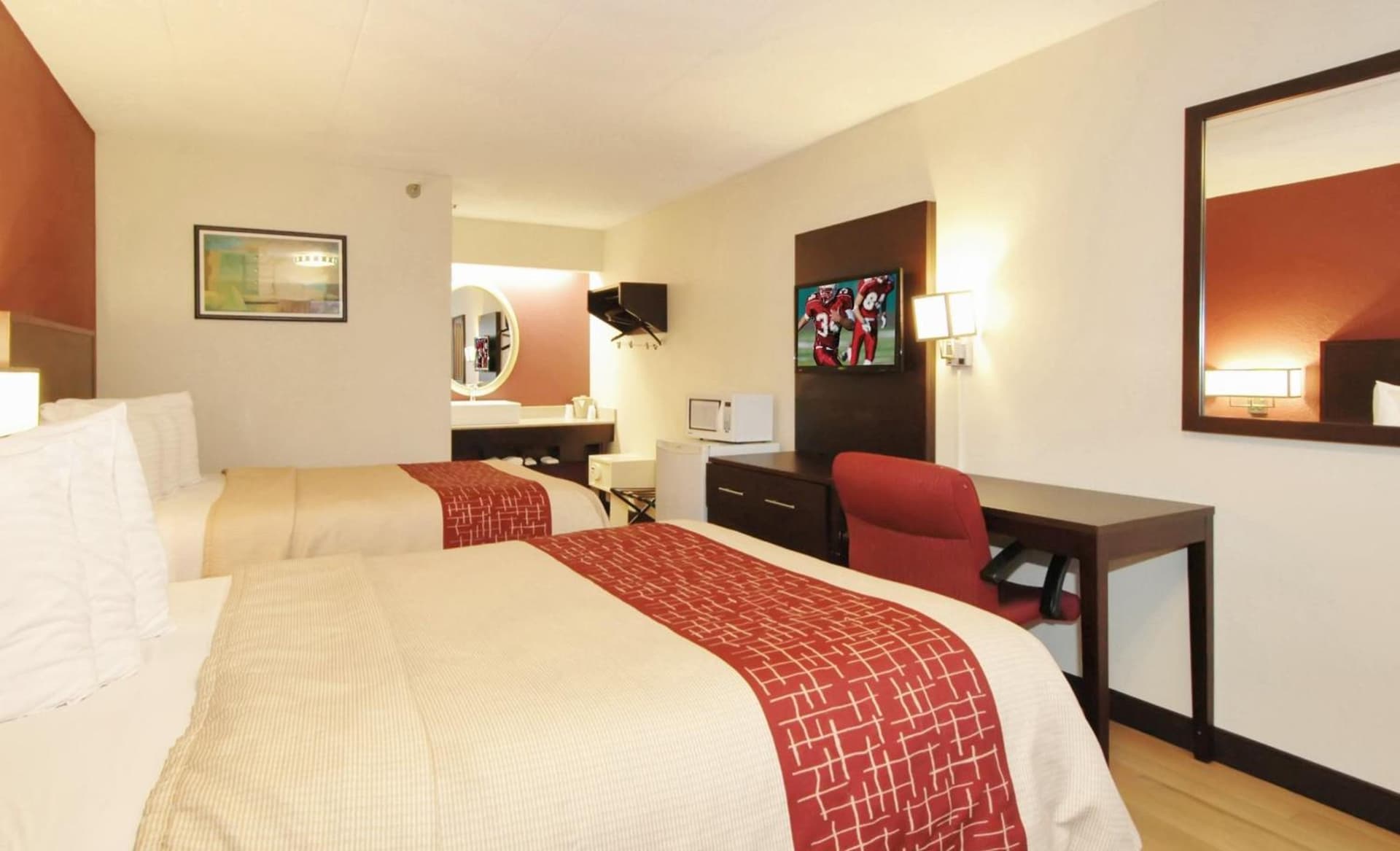 Red Roof Inn PLUS Chicago - Hoffman Estates gallery photo in Hoffman Estates, IL — image 9