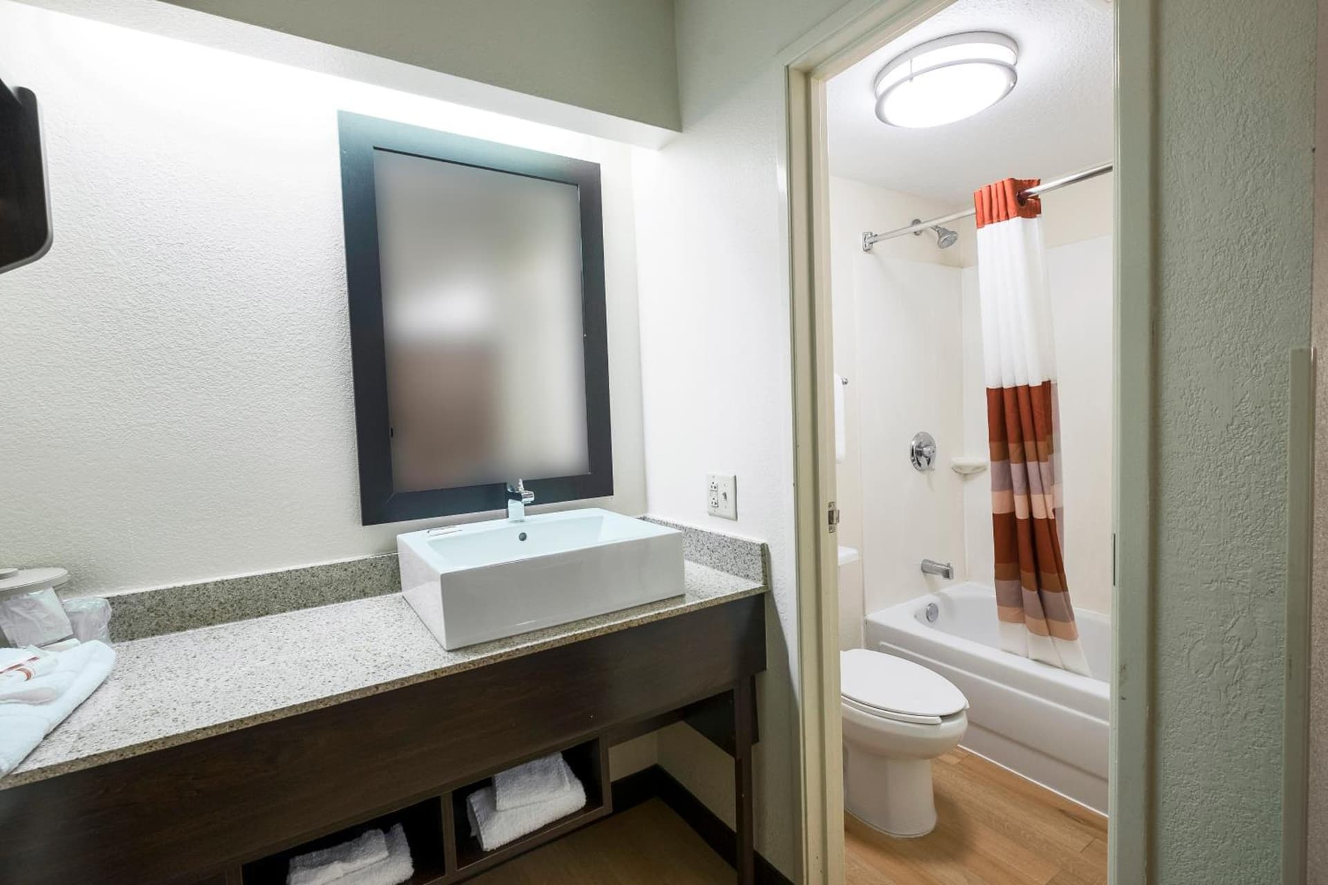 Red Roof Inn PLUS+ West Springfield gallery photo in Springfield, MA — image 13