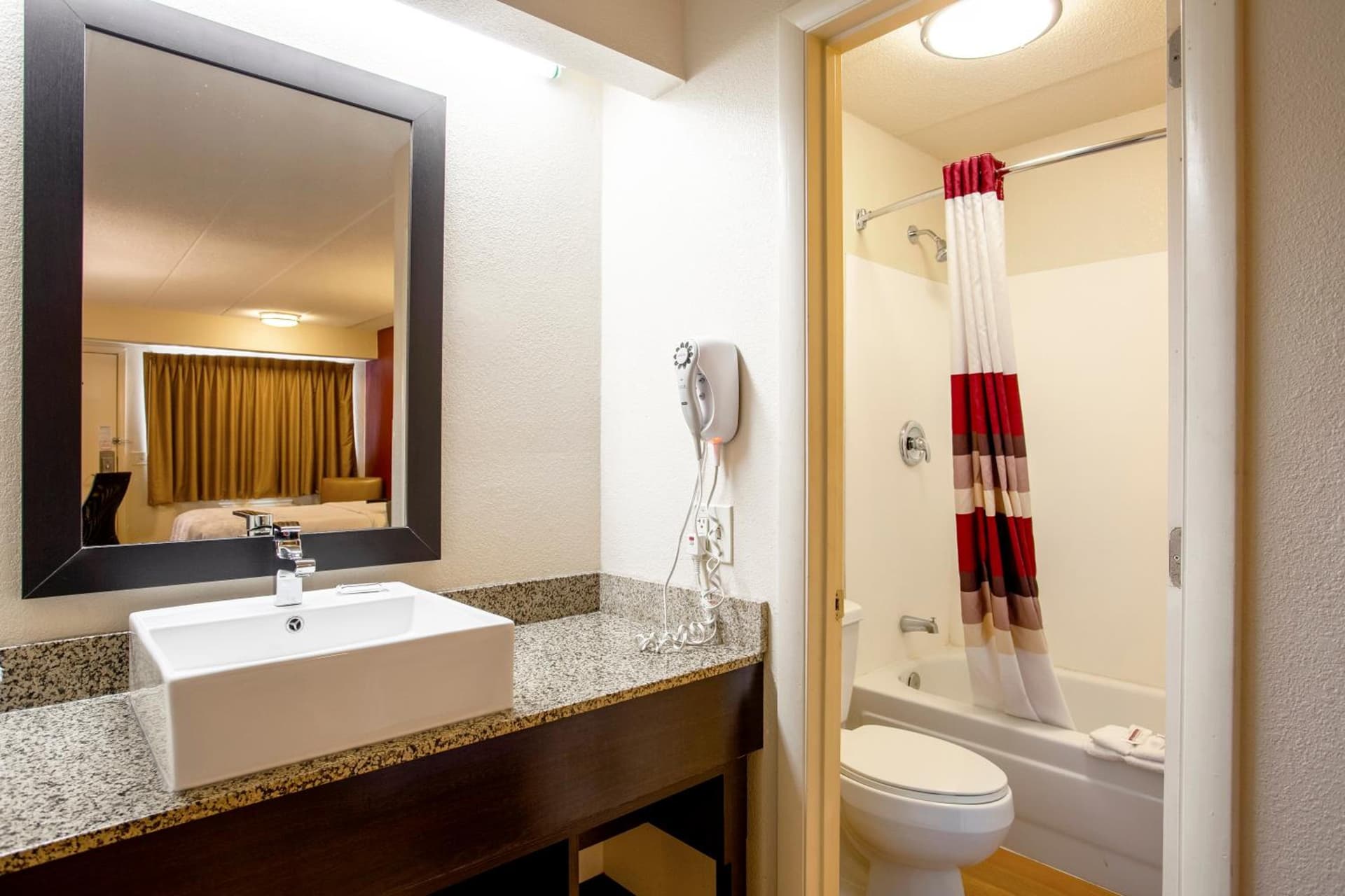 Red Roof Inn PLUS+ West Springfield gallery photo in Springfield, MA — image 16